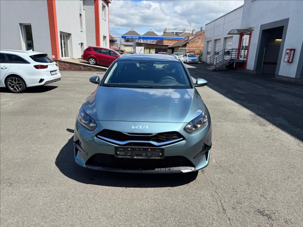 Kia Cee´d, 1,5 SW T-GDI 7DCT SPIN - fotka 2