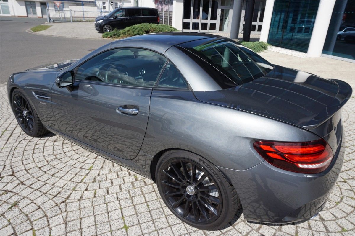 Mercedes-Benz SLC, 3,0 AMG 43 - fotka 4