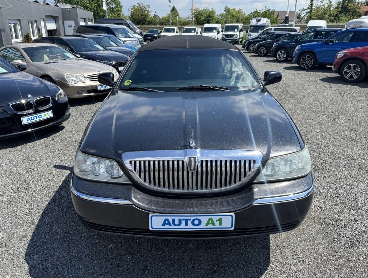 Lincoln Town Car, 4,6 V8 TIFFANY DPH KŮŽE KAMERA - fotka 2