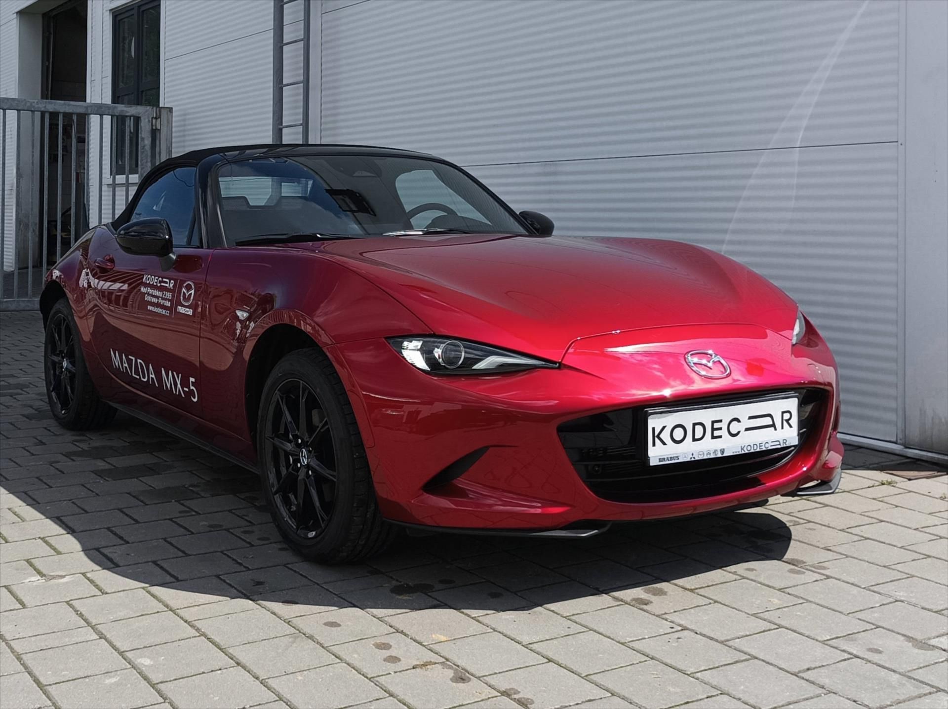 Mazda MX-5, 1,5 Skyactiv-G 132k 6MAN 4x2 - fotka 2