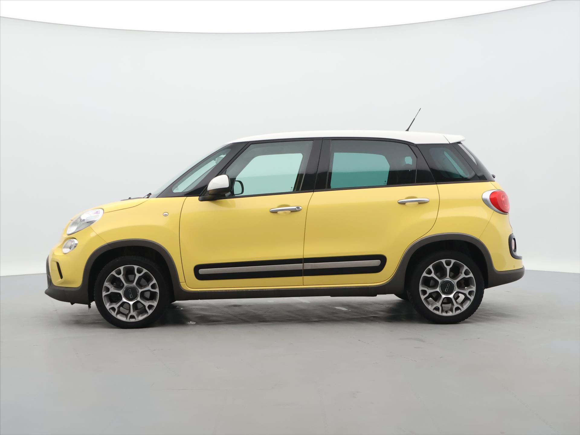 Fiat 500L, 1,4 T-Jet 88kW Trekking Klima - fotka 4