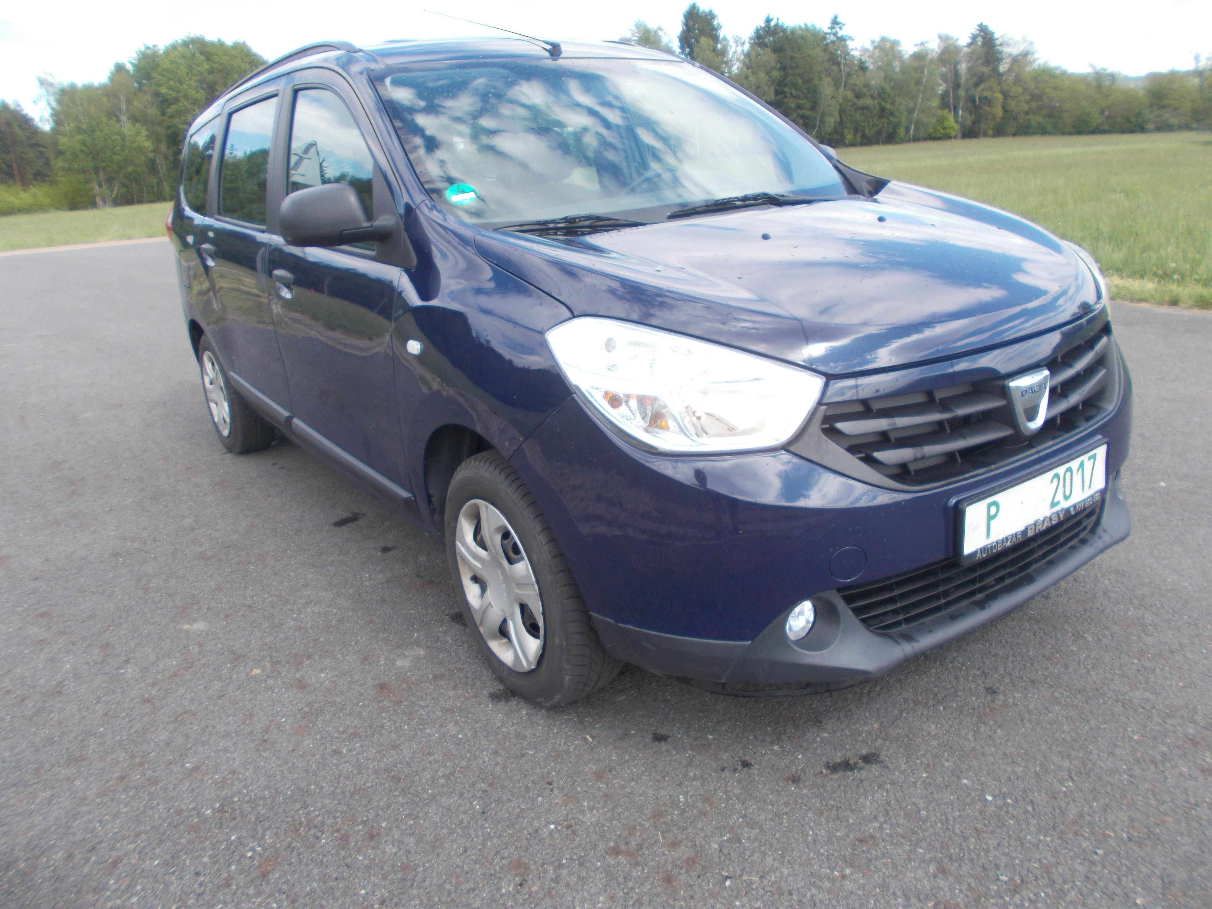 Dacia Lodgy, 1,6 7 míst 136 000KM nová STK - fotka 3