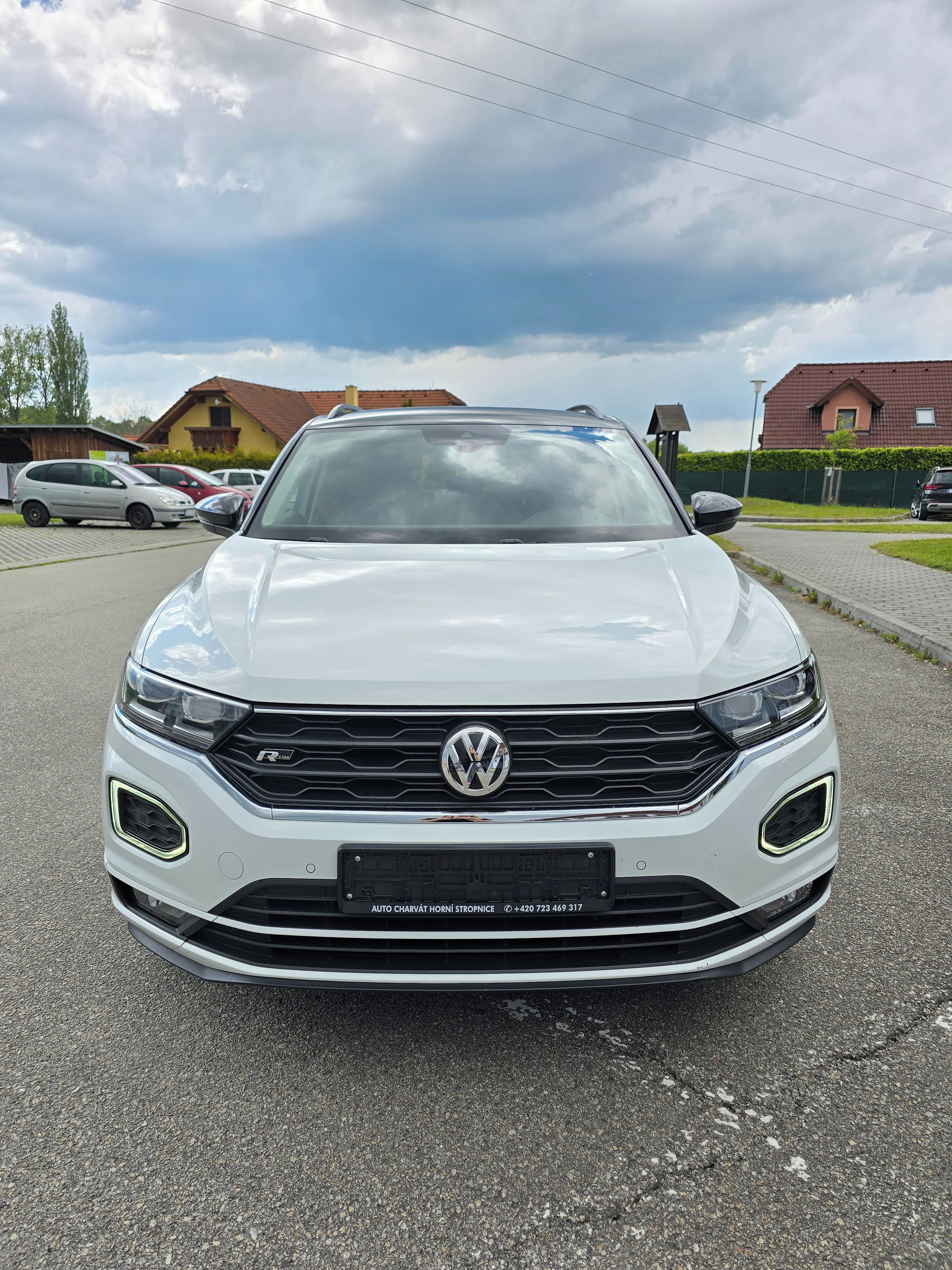 Volkswagen T-Roc, 1.0 TSI R-LINE 70tkm NAVI - fotka 2