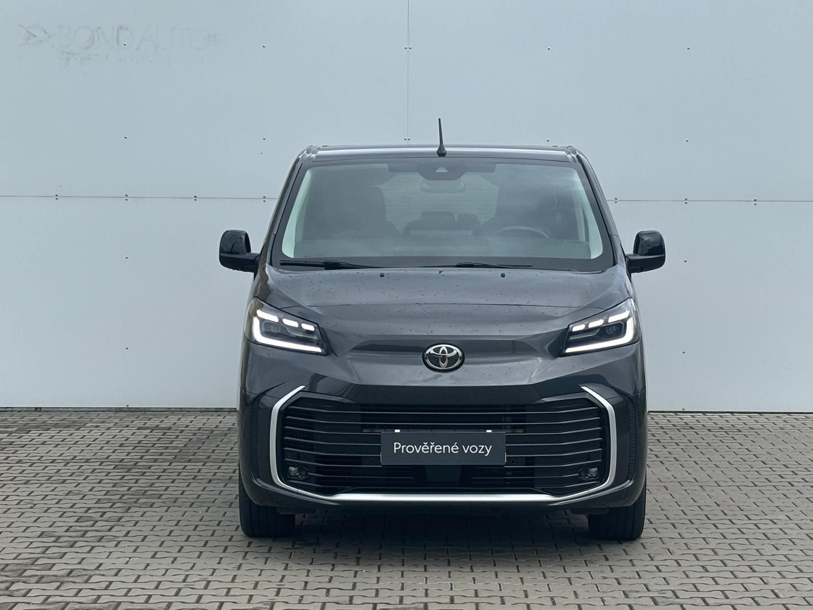 Toyota Proace Verso, 2,0 D-4D 8AT L2 Family Webasto - fotka 4