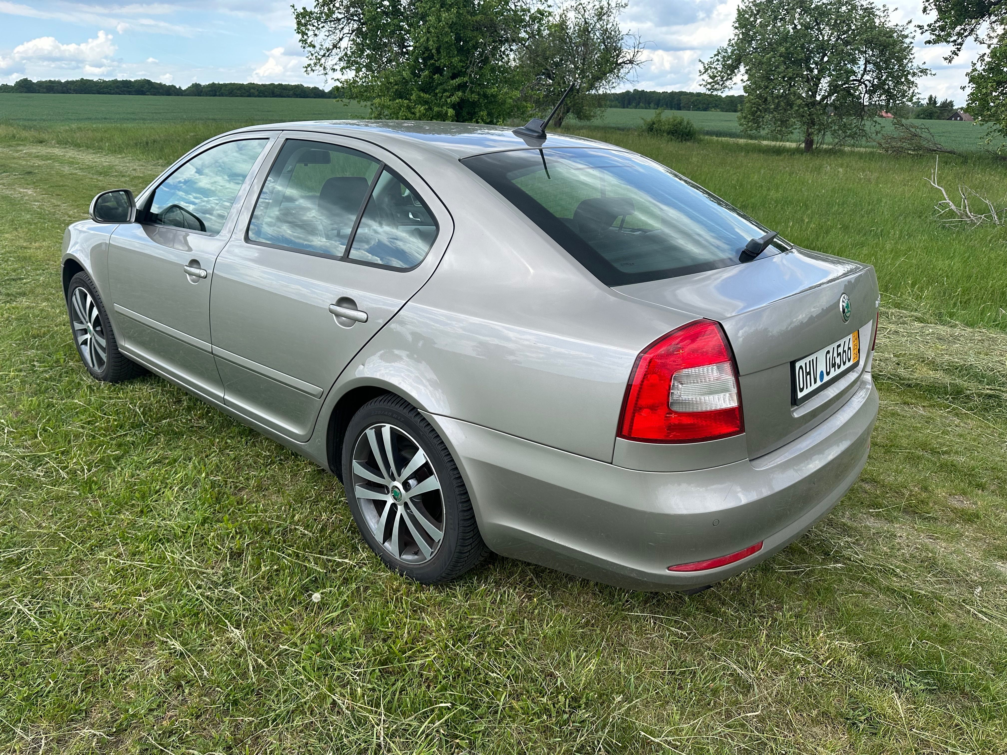 Škoda Octavia, 1.2TSI-77KW-6KVALT-NAVIGACE - fotka 4