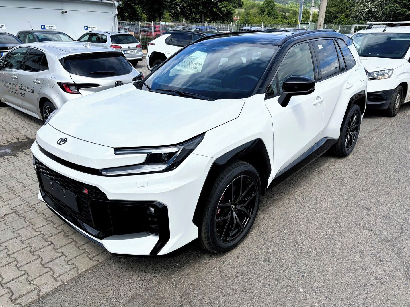 Toyota Rav4, 2,5 GR SPORT AWD - fotka 3