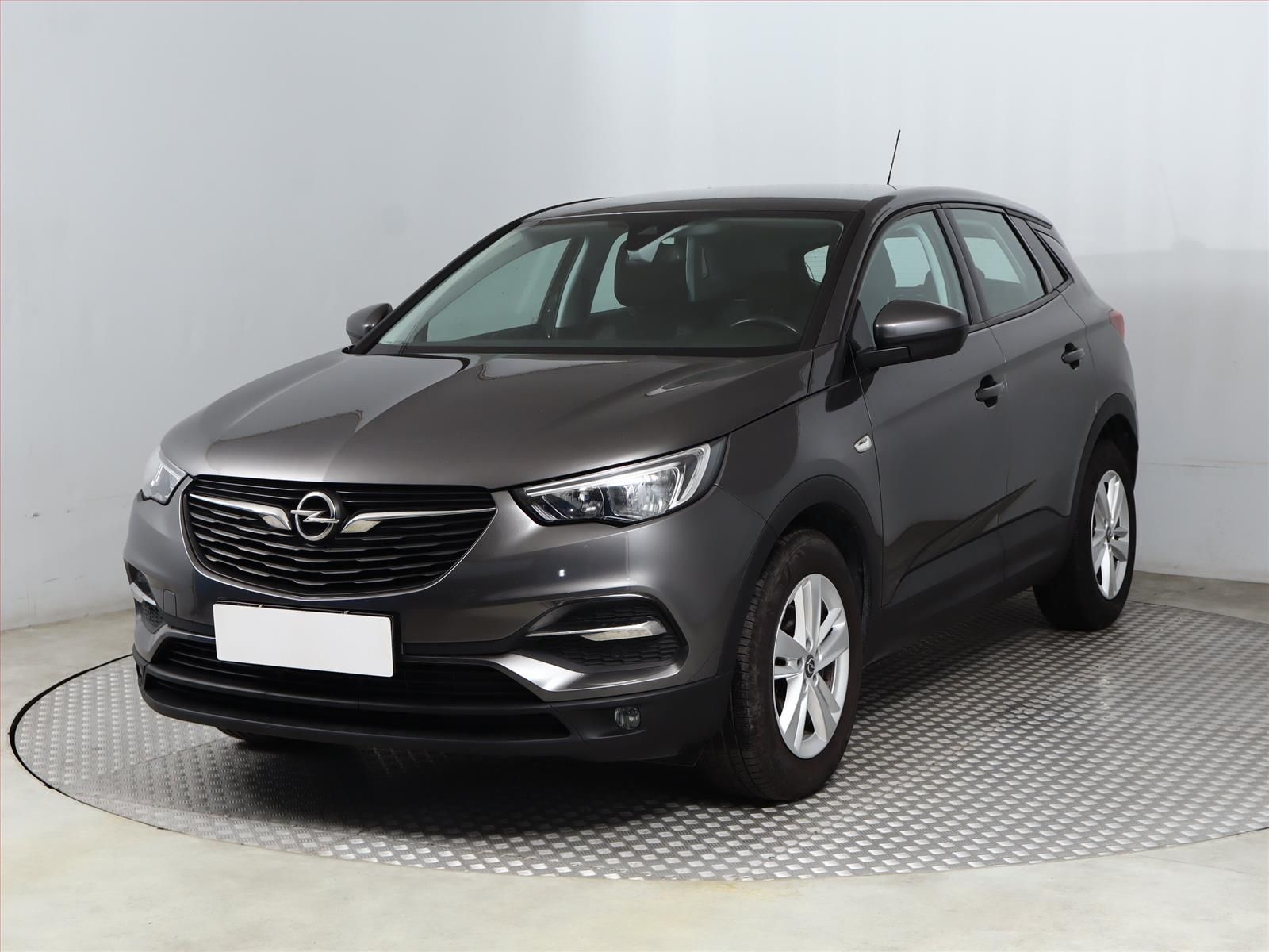 Opel Grandland X, 1.2 Turbo, ČR,1.maj - fotka 2