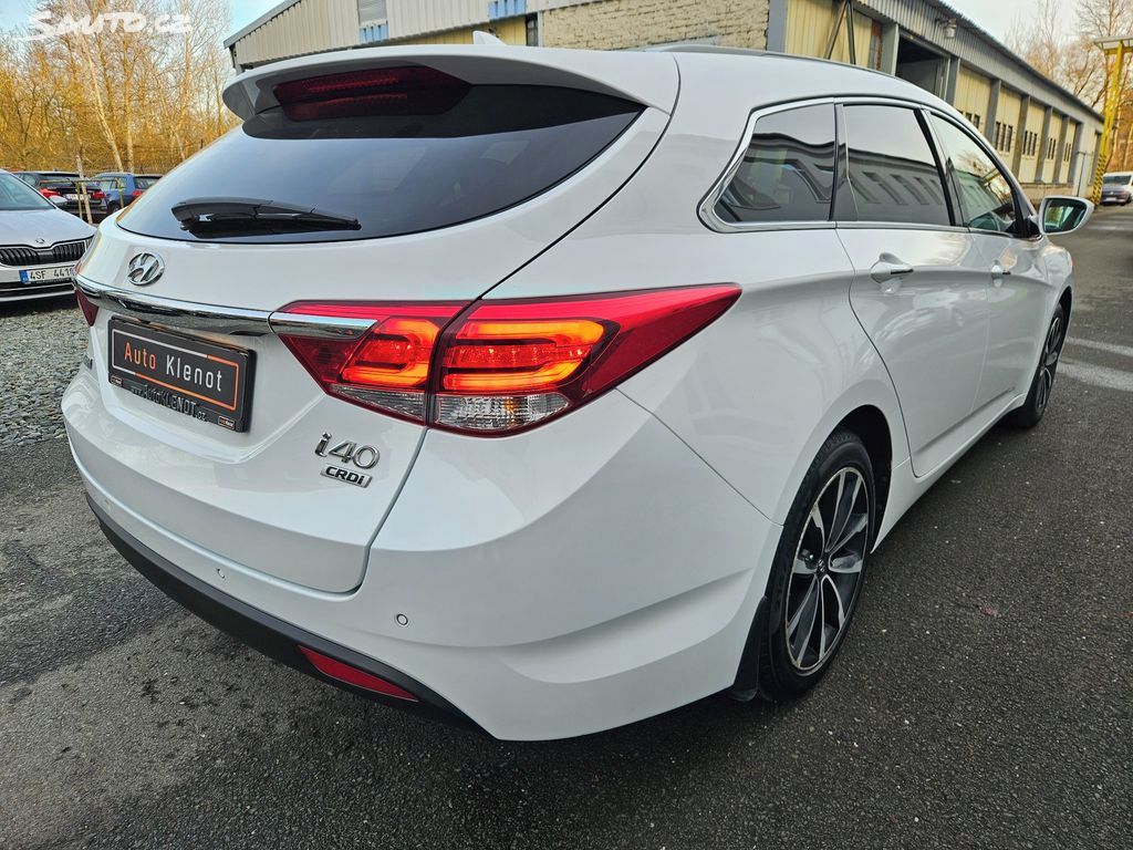 Hyundai i40, 1,6CRDi 100kW VÝHŘEV KAMER DPH - fotka 4