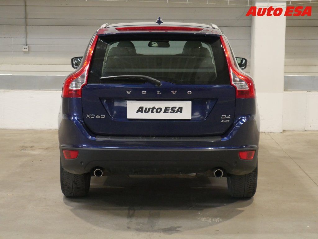 Volvo XC60, 2.4d 4x4,ČR,Xenon,kůže - fotka 5