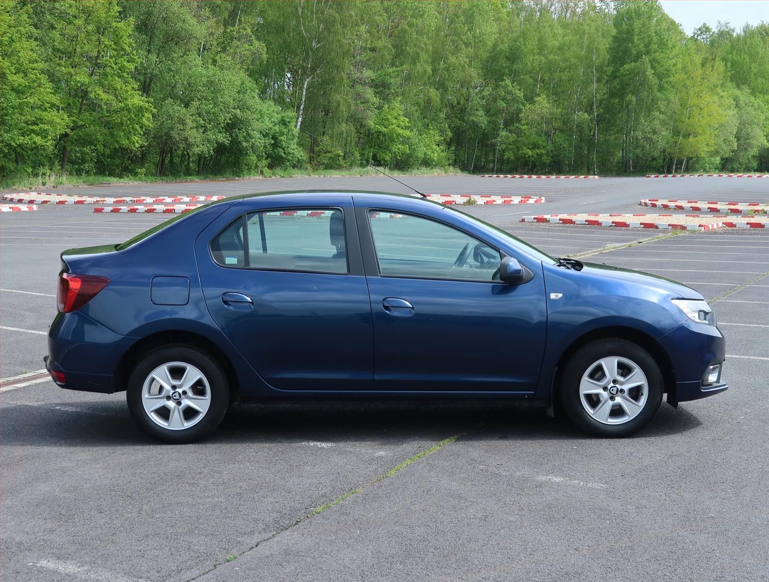 Dacia Logan, 1.0 SCe, Serv.kniha, Navi - fotka 6