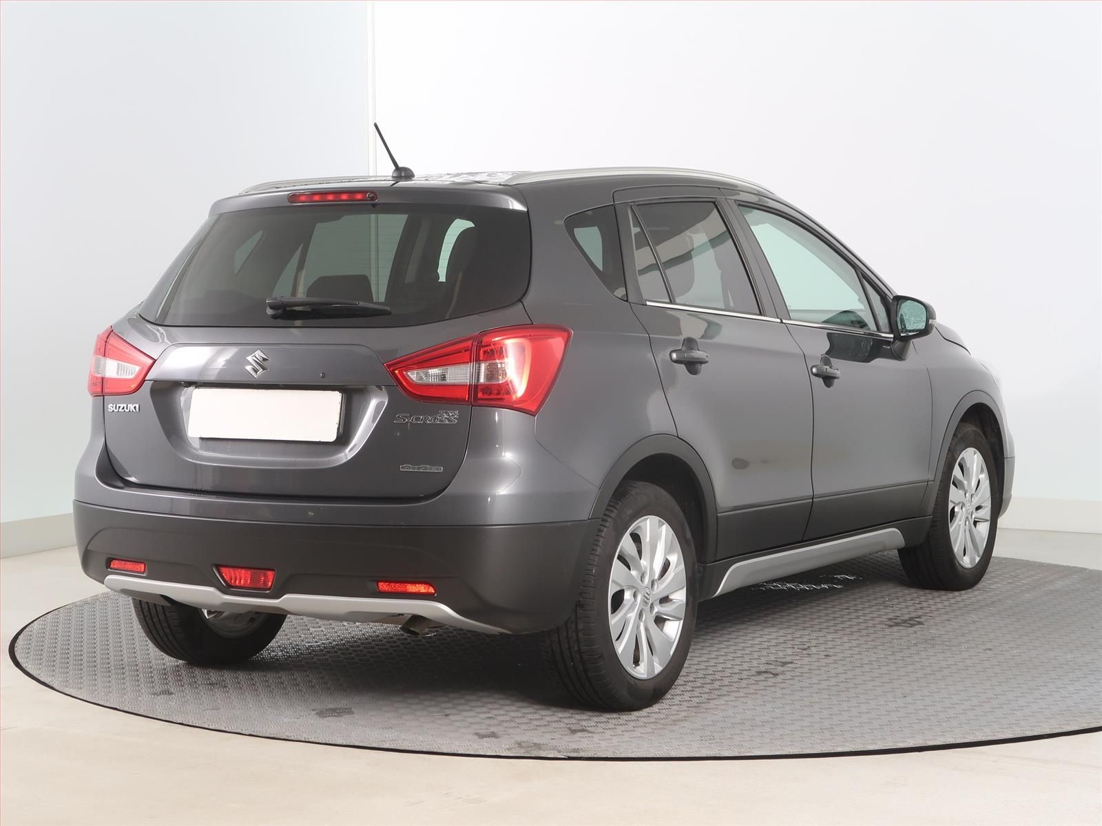 Suzuki SX4 S-Cross, 1.4 BoosterJet, 4X4, ČR,1.maj - fotka 5