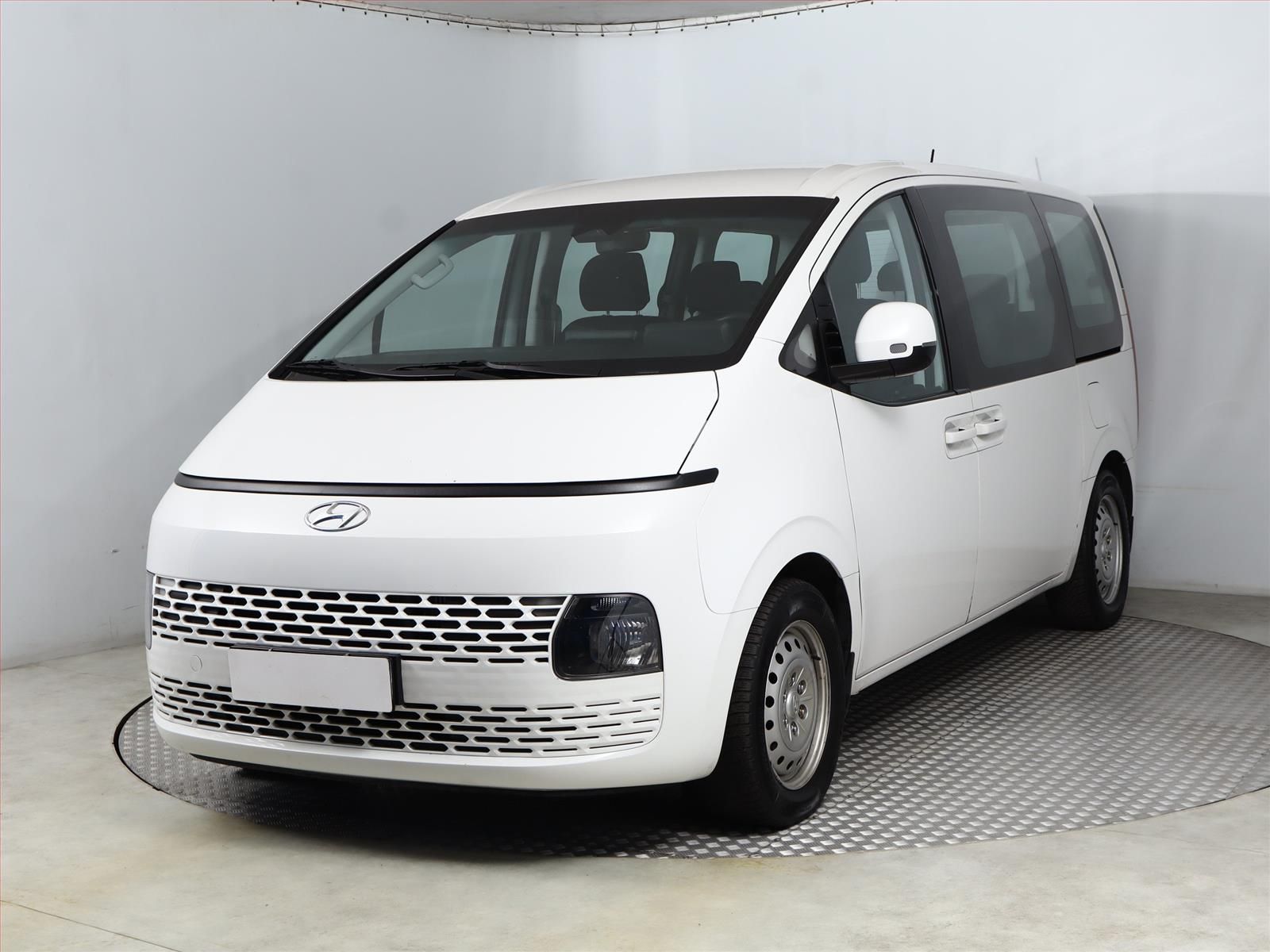 Hyundai Staria, 2.2 CRDi, Klima, ČR, 1Maj, DPH - fotka 2