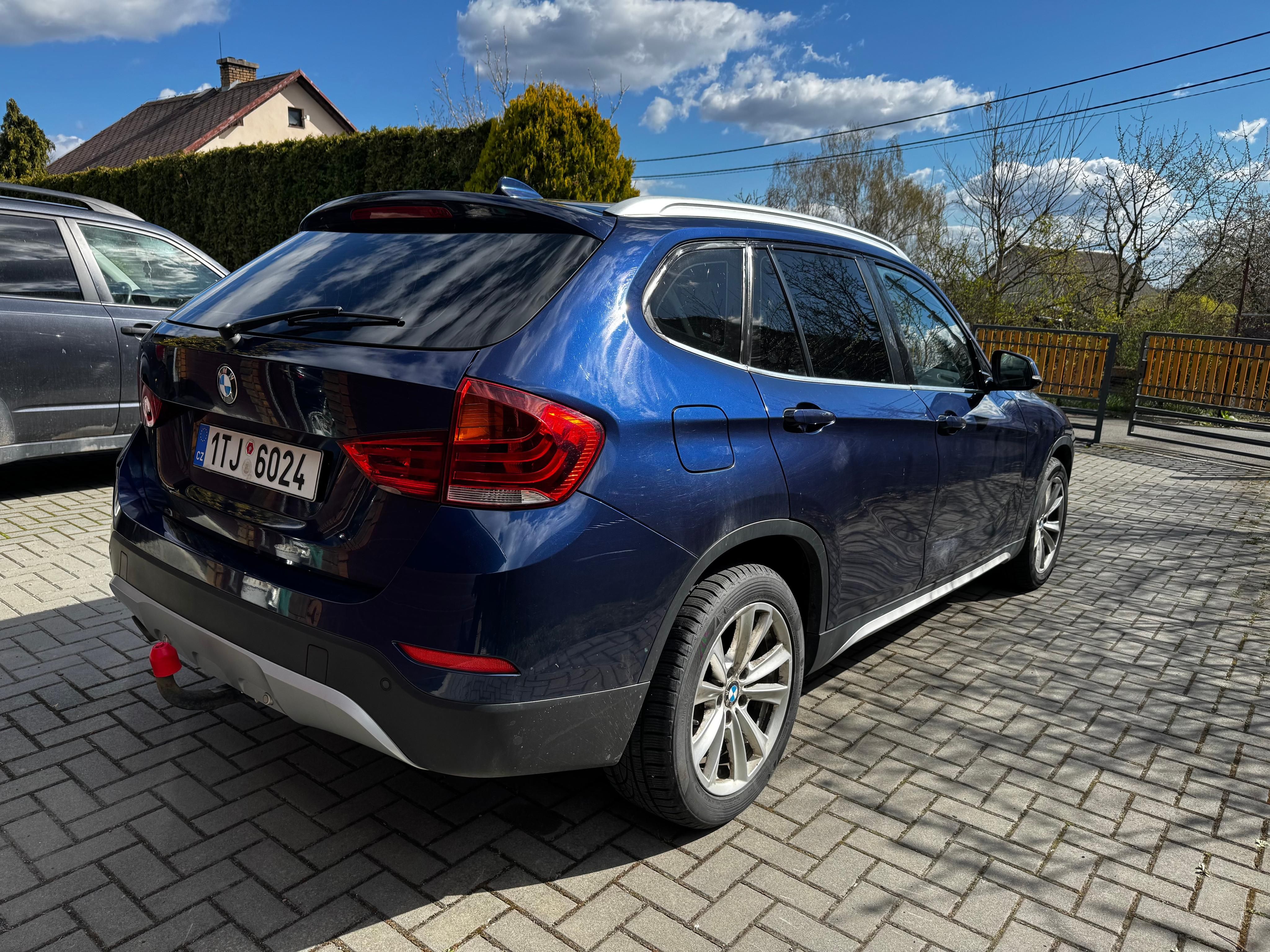 BMW X1, xDrive, 135 kW, 4x4 xLine - fotka 3