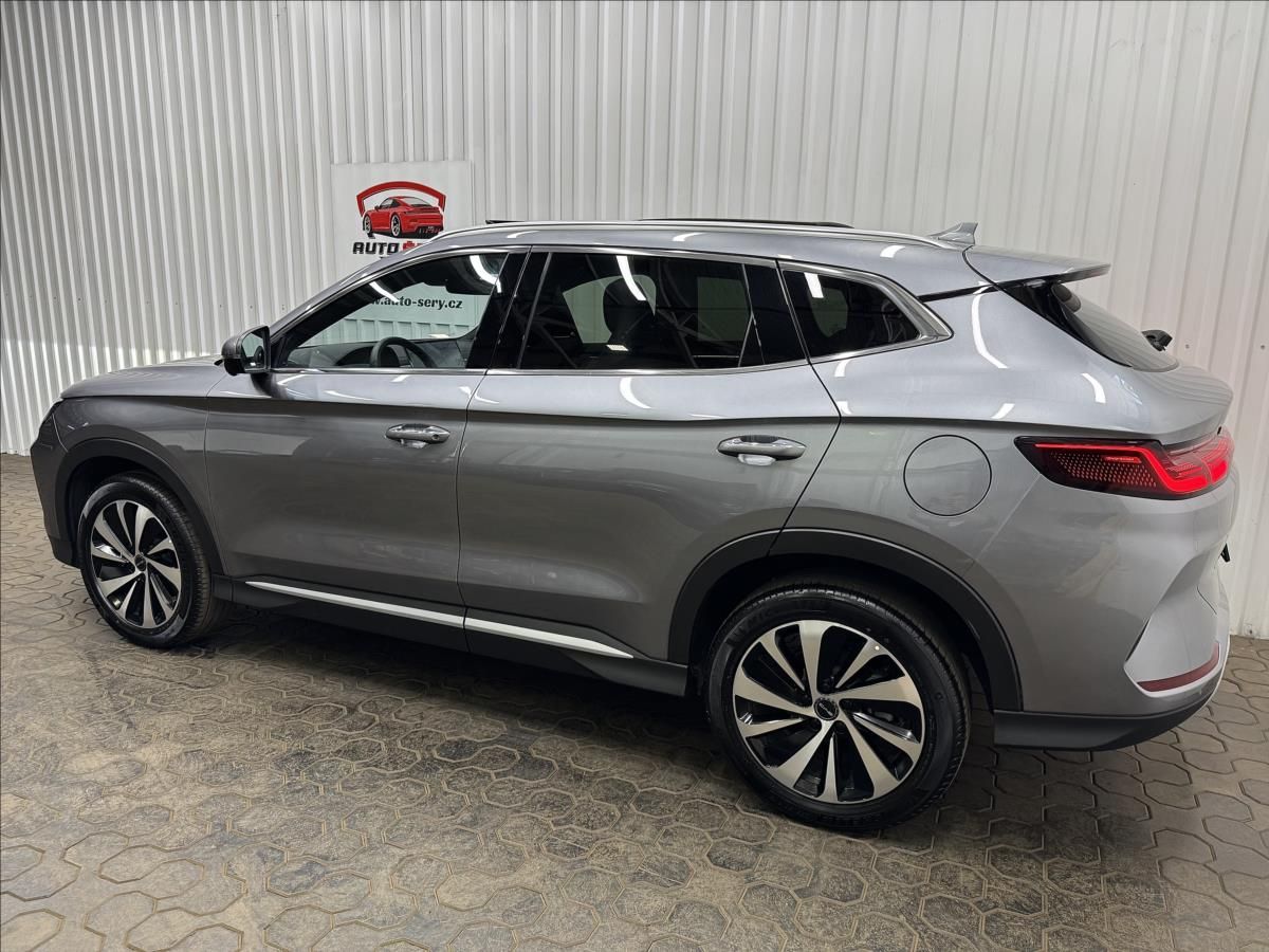BYD Seal U, 1.5 PHEV 160kW DM-I PANO BOOST - fotka 5