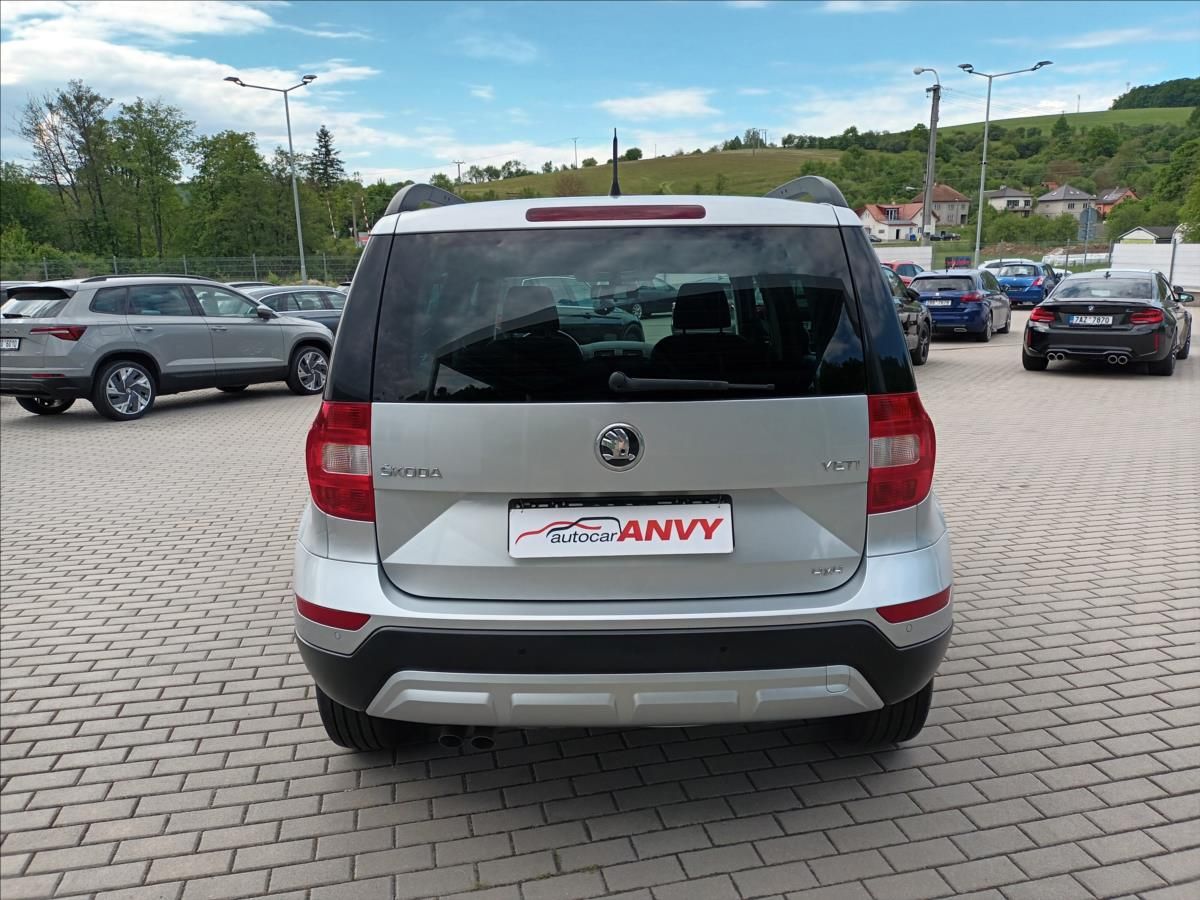 Škoda Yeti, 2,0 TDI,81KW,4X4,DIGIKLIMA, - fotka 6