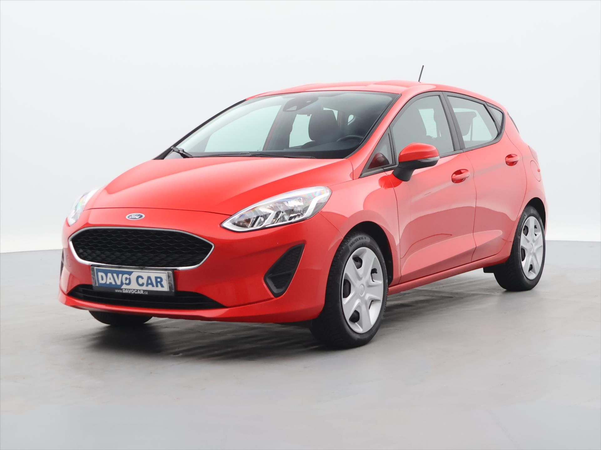 Ford Fiesta, 1,1 i 63KW Aut.klima CZ DPH - fotka 3