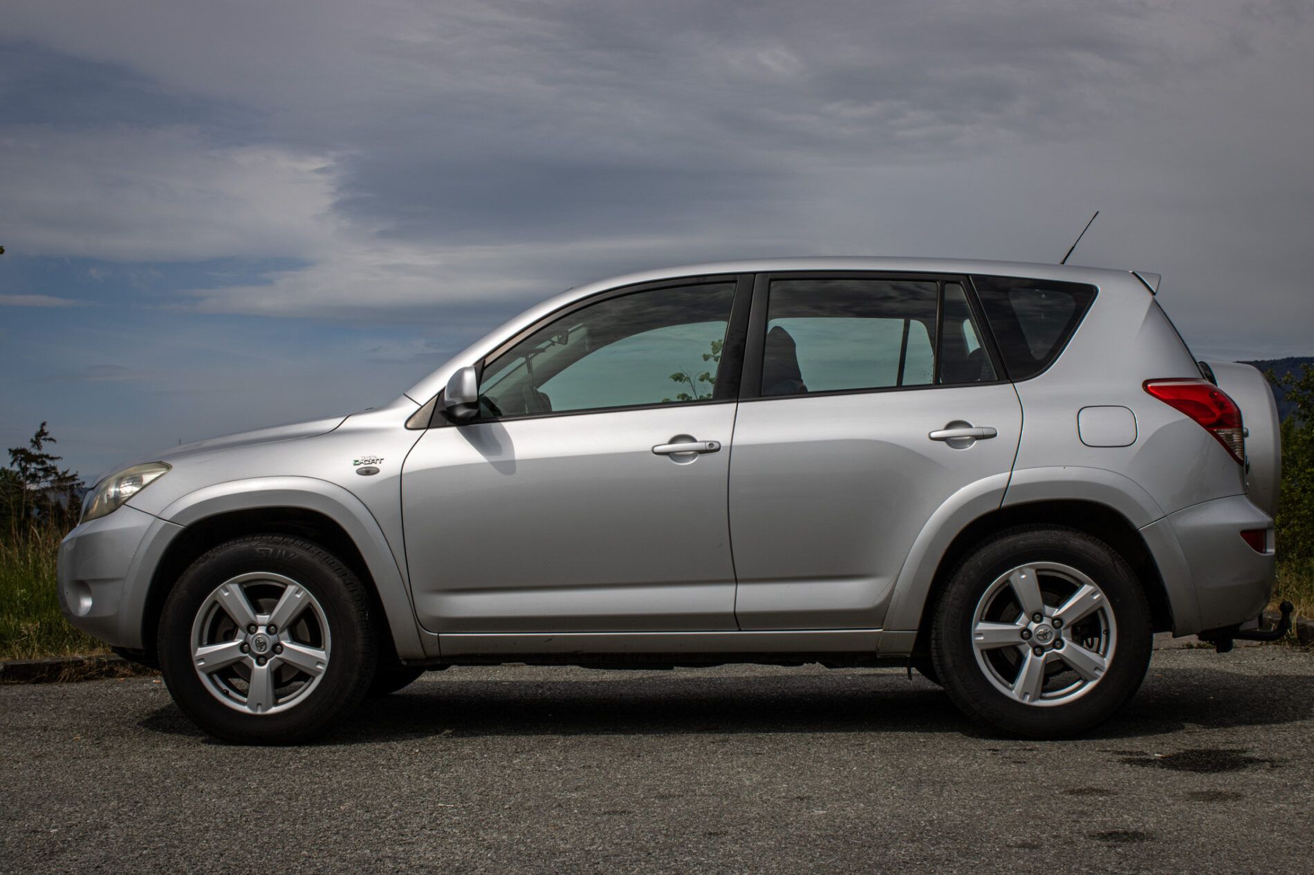 Toyota Rav4 - fotka 4