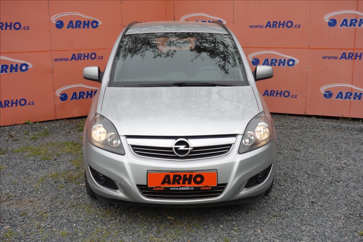 Opel Zafira, 1,8 i 103KW,ČR,1 MAJ.,7 MÍST. - fotka 2