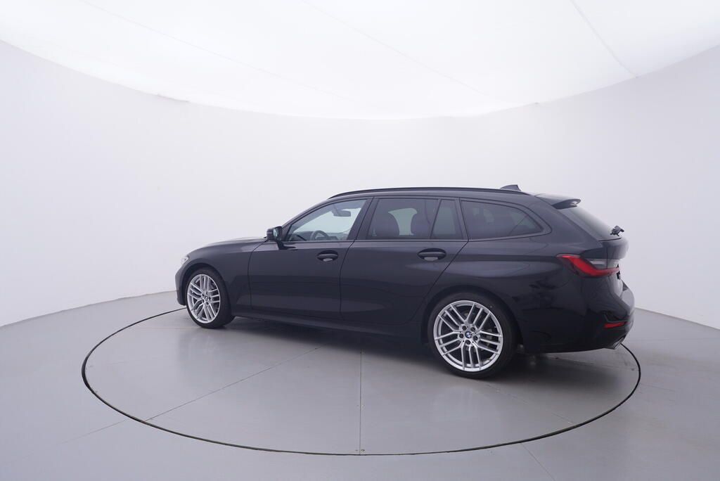 BMW Řada 3, 2.0 320D 140 kW - fotka 3