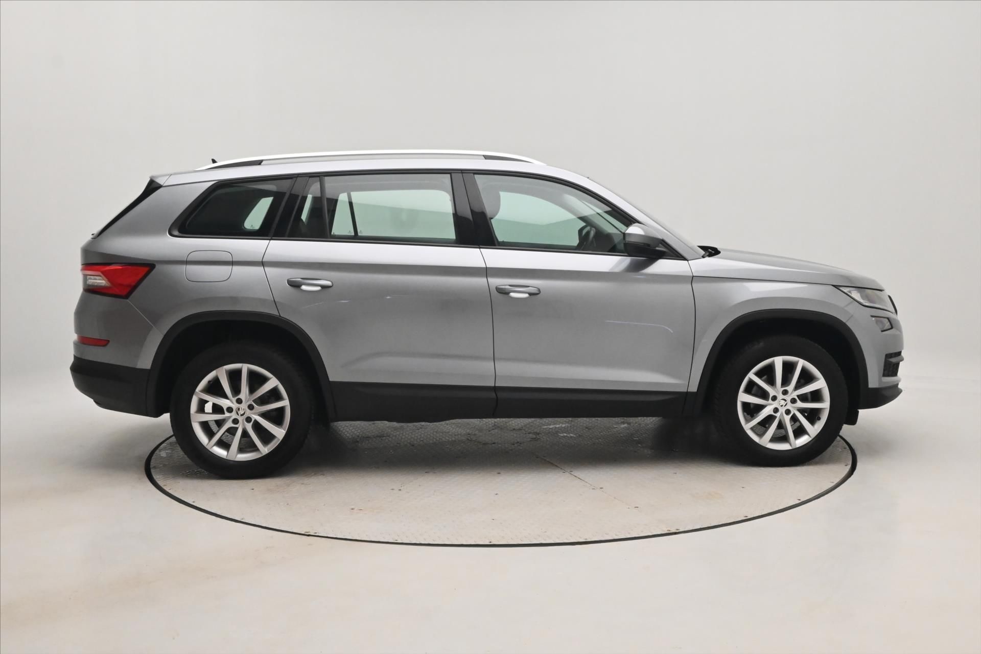 Škoda Kodiaq, 1,5 TSI 110 kW Business Editio - fotka 4