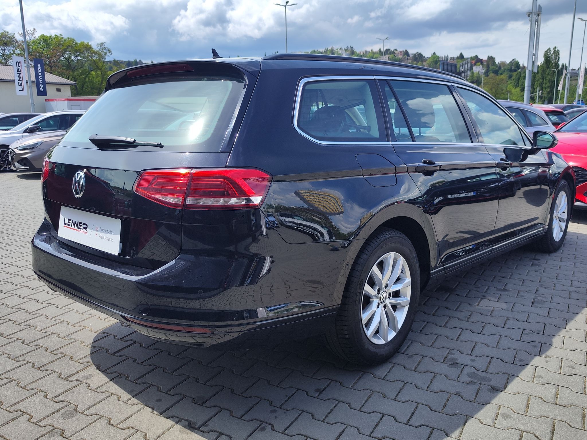 Volkswagen Passat, 2.0 TDi/110kW DSG LED NAVI - fotka 5