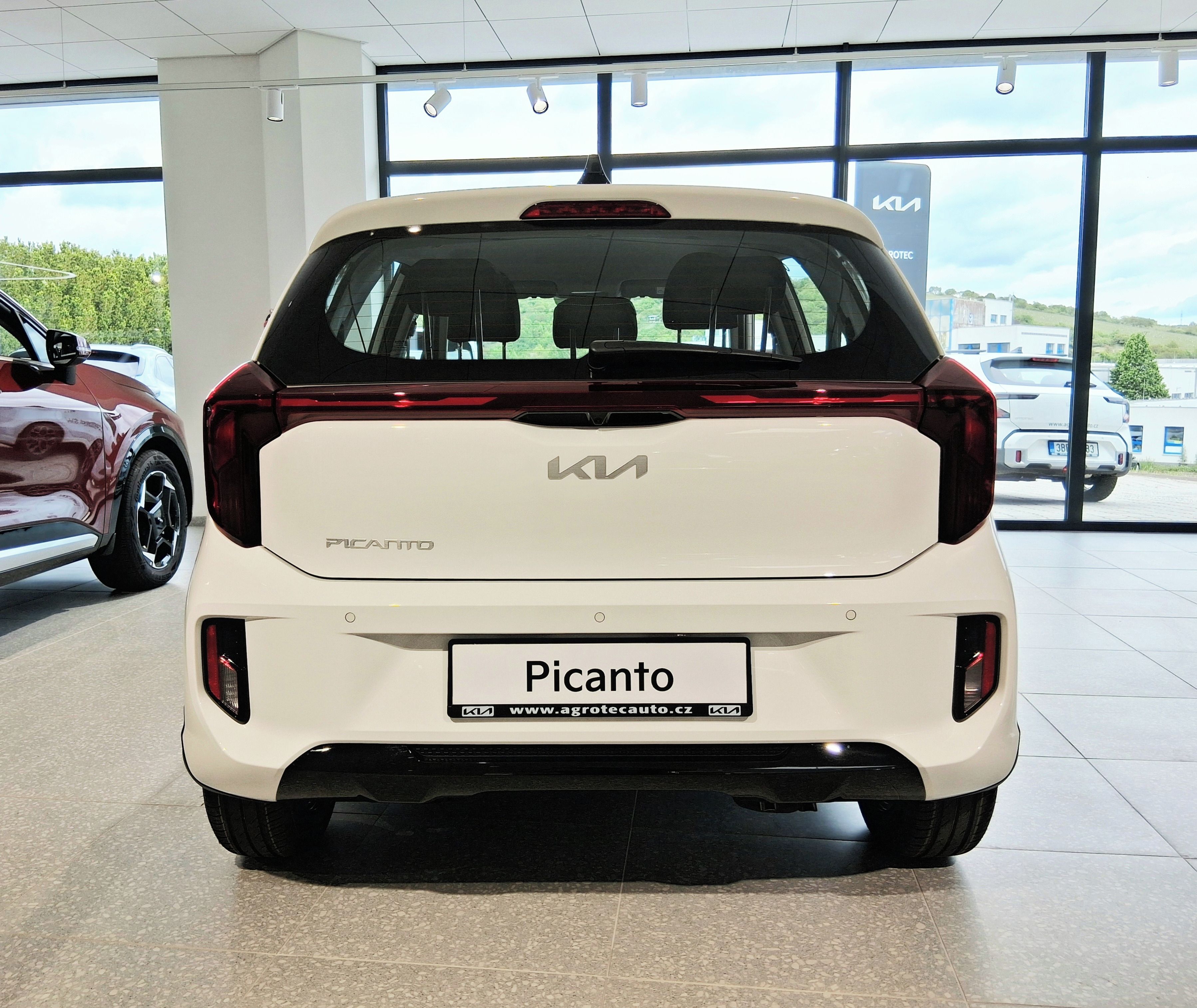 Kia Picanto, 1.0 GDI 5AMT automat 50 kW - fotka 5