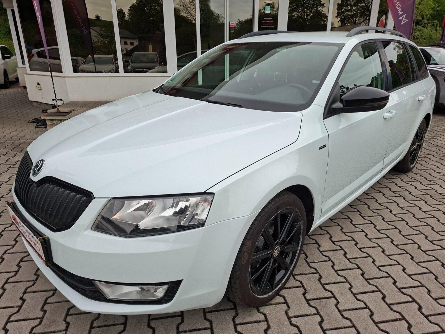 Škoda Octavia, 1.6TDI 81kW DSG JOY - fotka 4