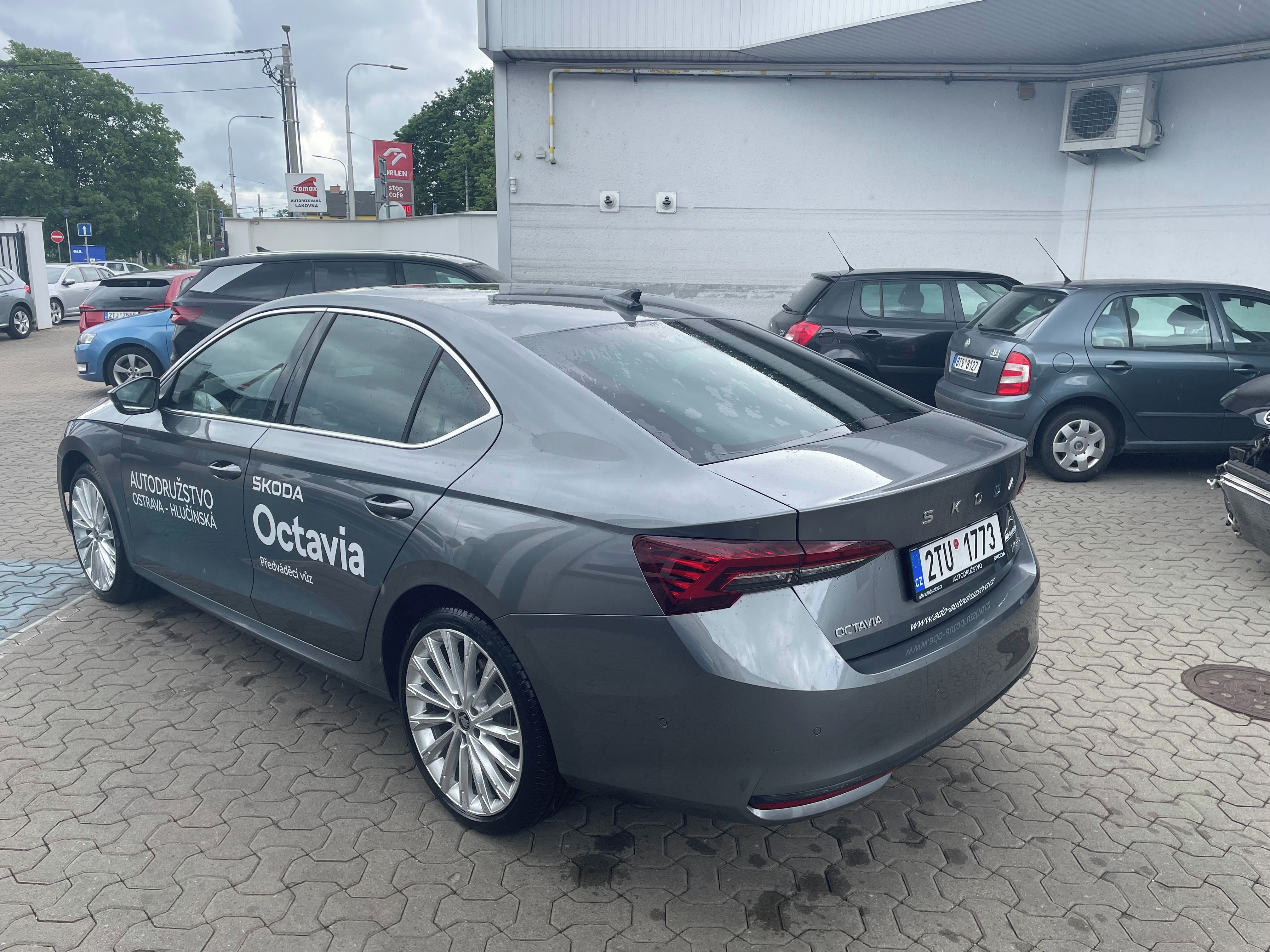 Škoda Octavia, 1,5 TSI m-HEV 110 kW 7-st.aut. - fotka 2