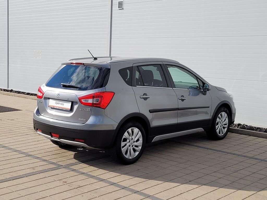 Suzuki SX4 S-Cross, Premium Allgrip 1.0 BoosterJet - fotka 5