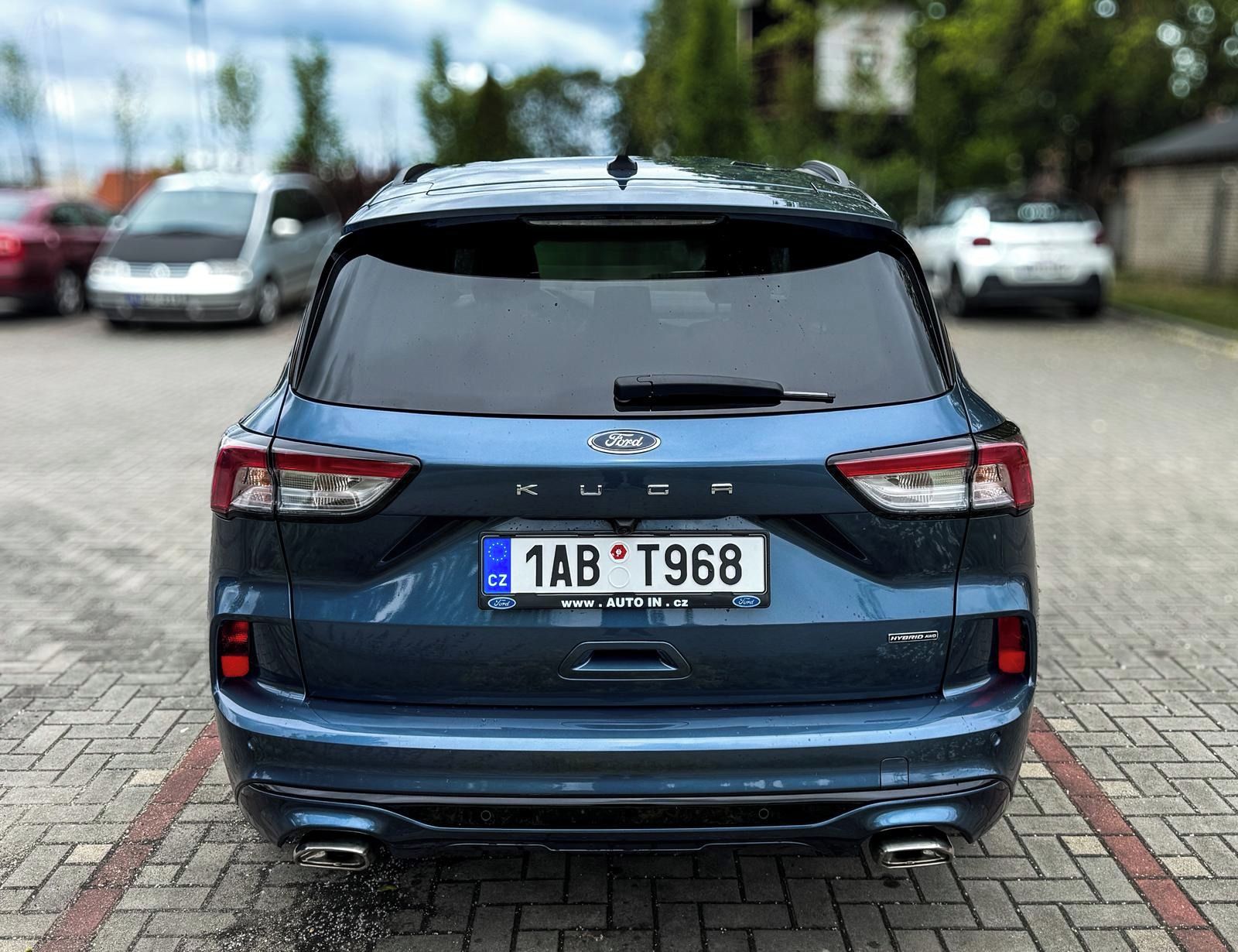 Ford Kuga, 2.5 HEV AWD ST-Line X 140kW - fotka 4