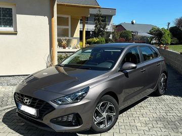 Hyundai i30 hatchback 1.5 DPi