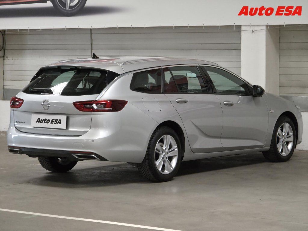 Opel Insignia, 2.0 CDTI Sports Tourer - fotka 6