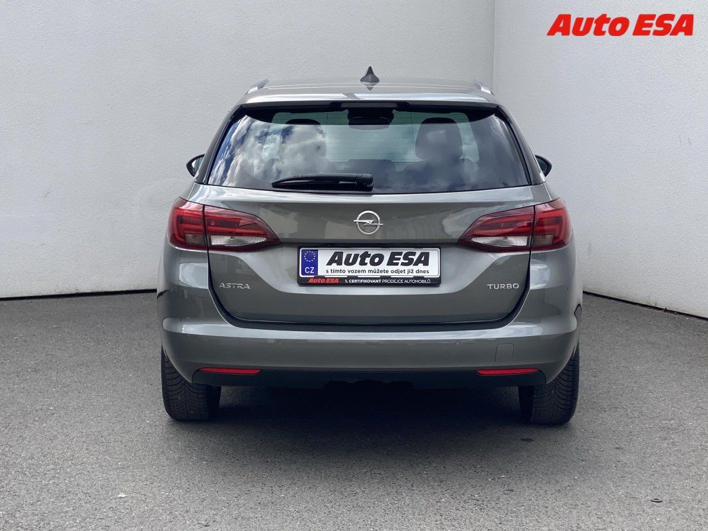 Opel Astra, 1.4 - fotka 5