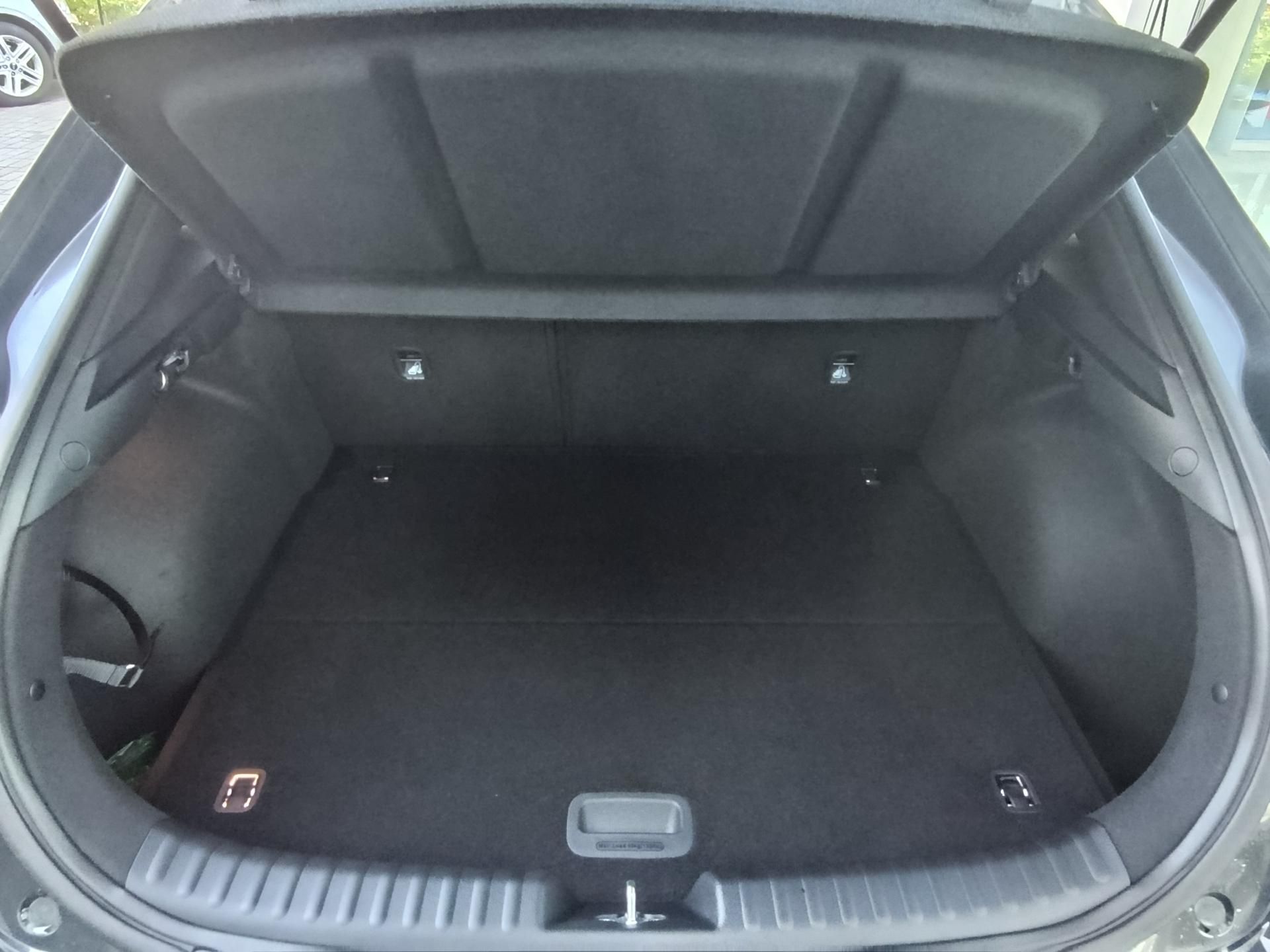 Kia XCee´d, 1,6 T-GDi 7DCT STEEL EDITION - fotka 6