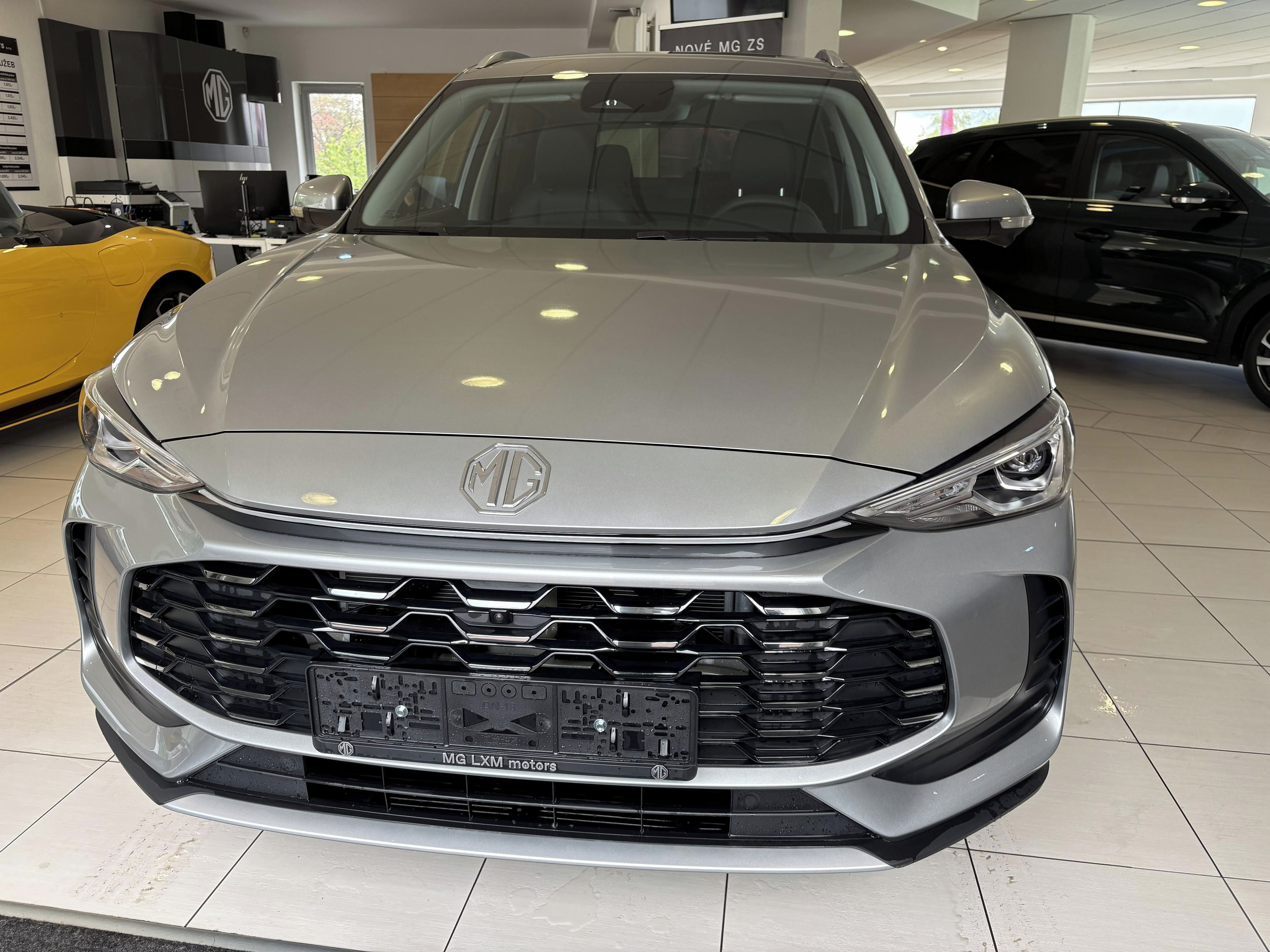 MG ZS, HEV exclusive - fotka 2