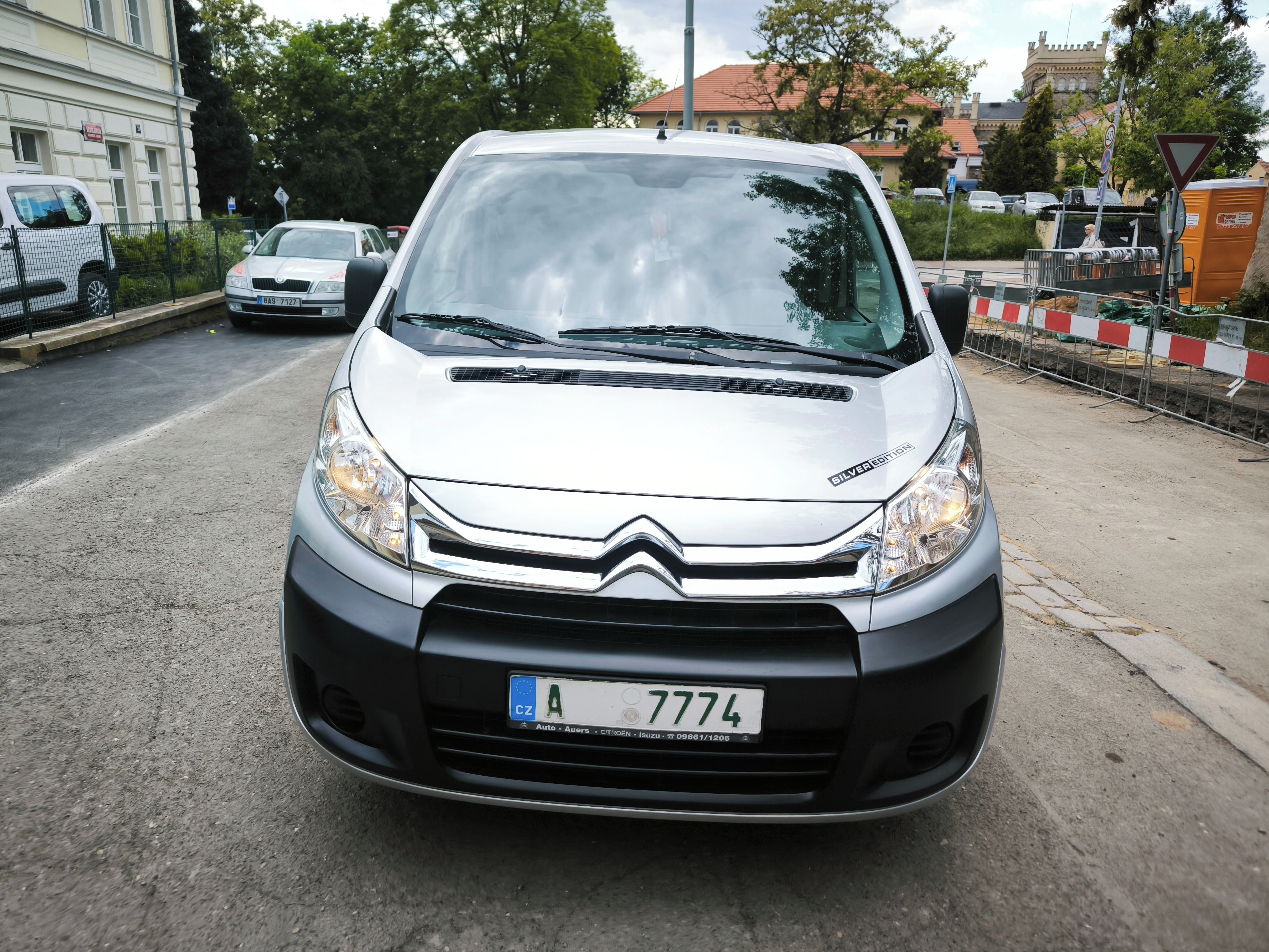 Citroën Jumpy, 2.0HDi 165PS klima 9 místTZ 2T - fotka 5