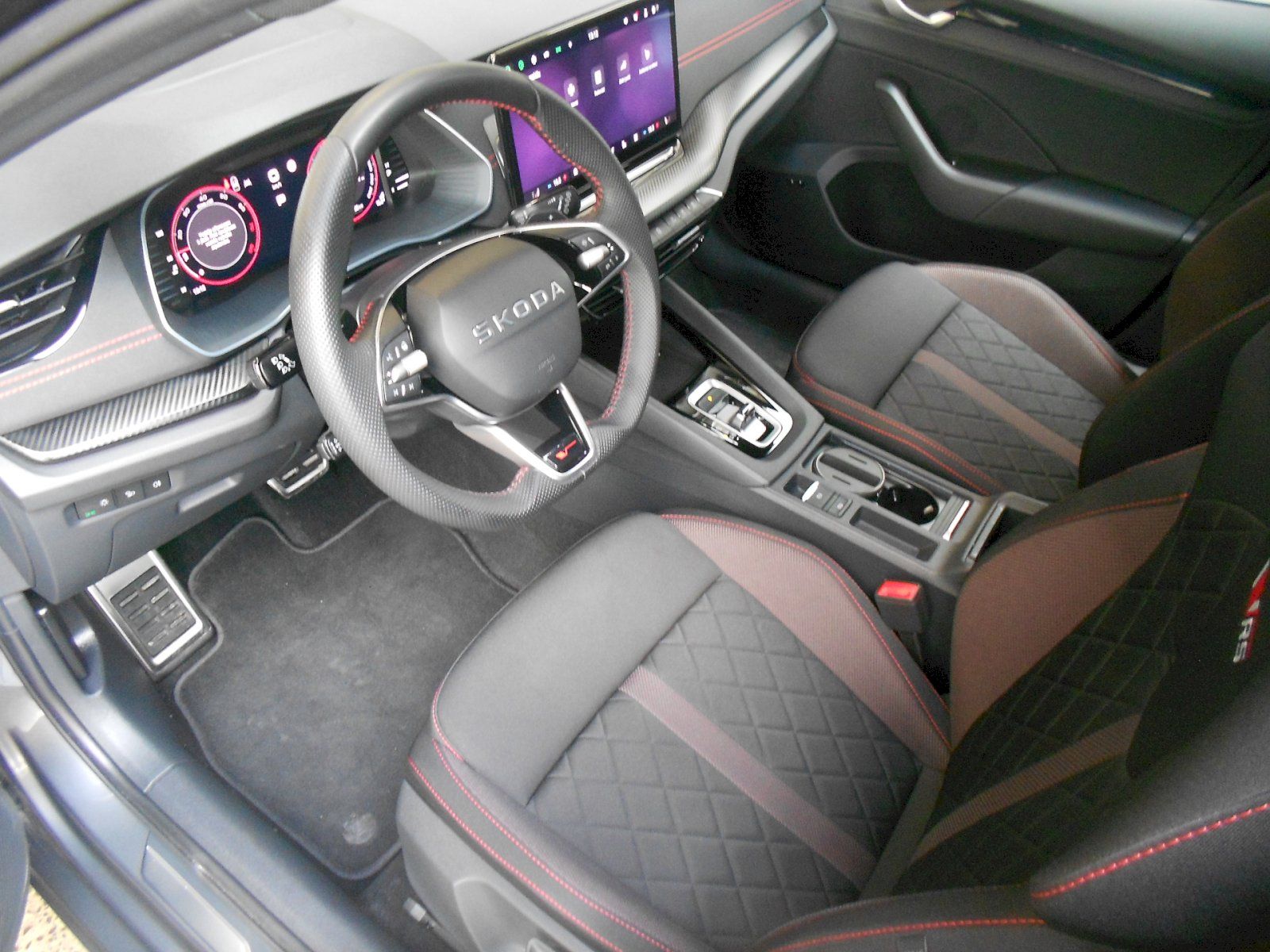 Škoda Octavia, Combi IV 2.0 TSI - 195 kW, RS - fotka 5