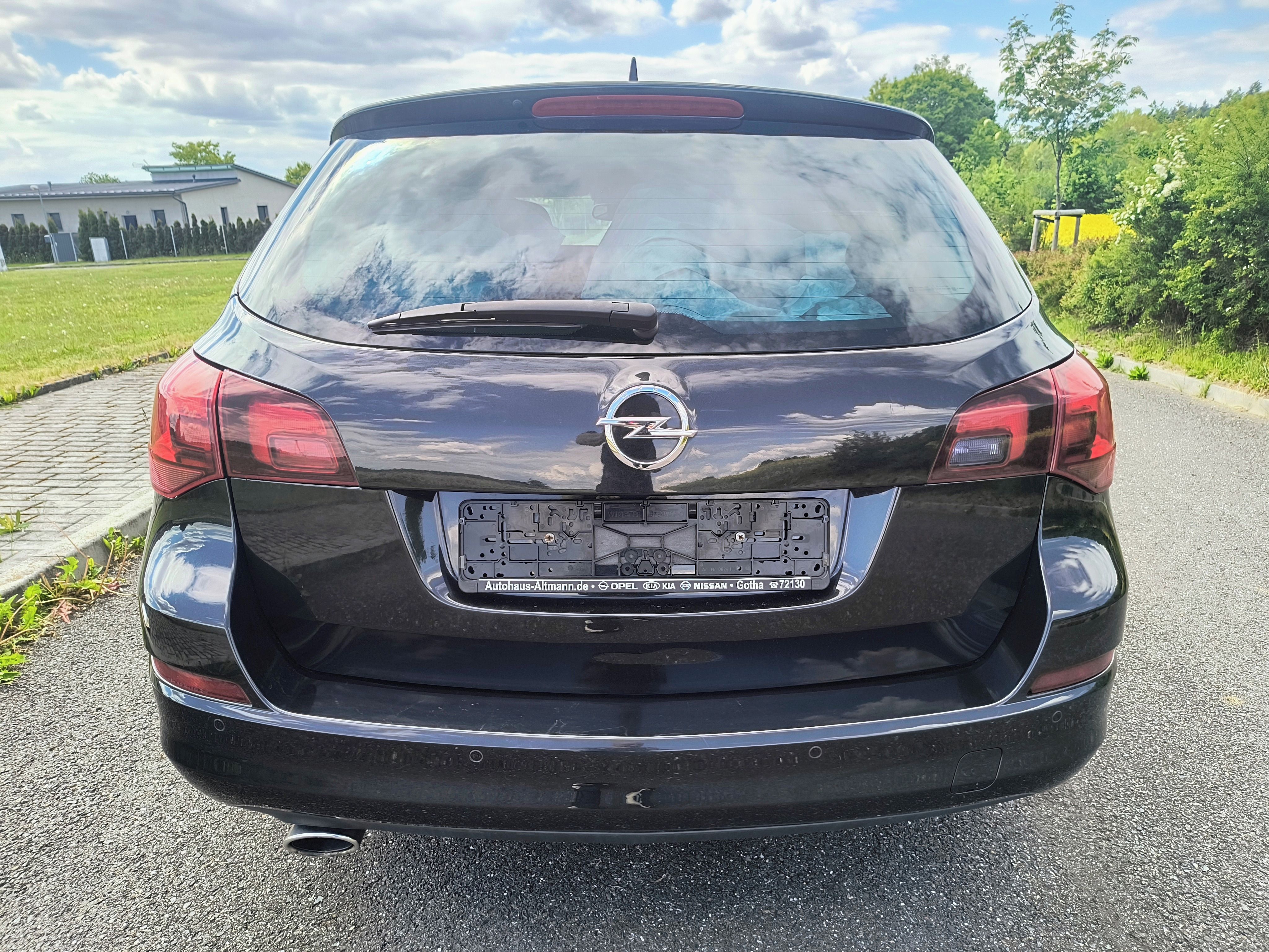 Opel Astra, 2.0CDTi 121kw EXCLUSIVE - fotka 4