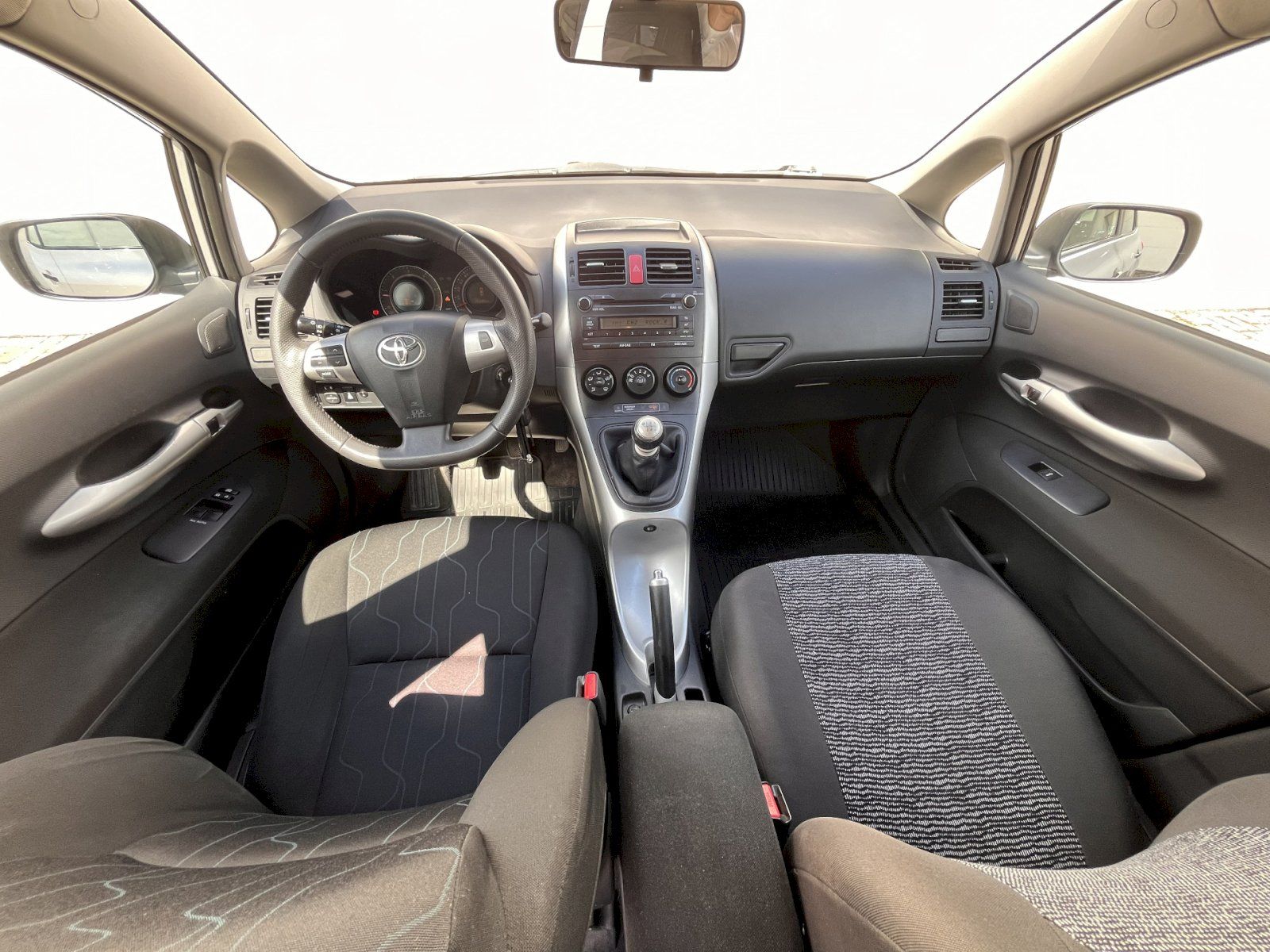 Toyota Auris, 1,4 D-4D 6man - fotka 5