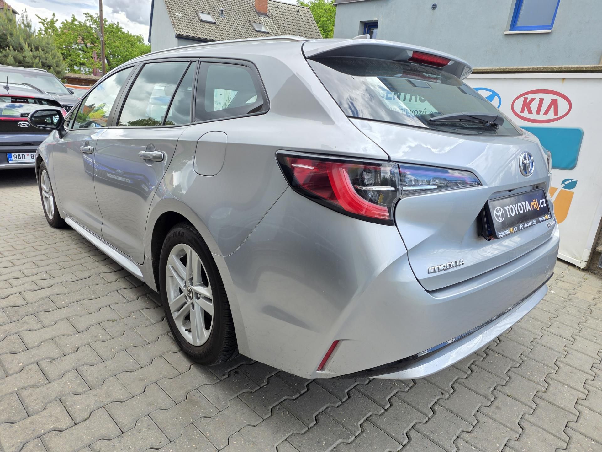 Toyota Corolla, 1.8-HYBRID-KAMERA-AUT.KLIMA - fotka 6