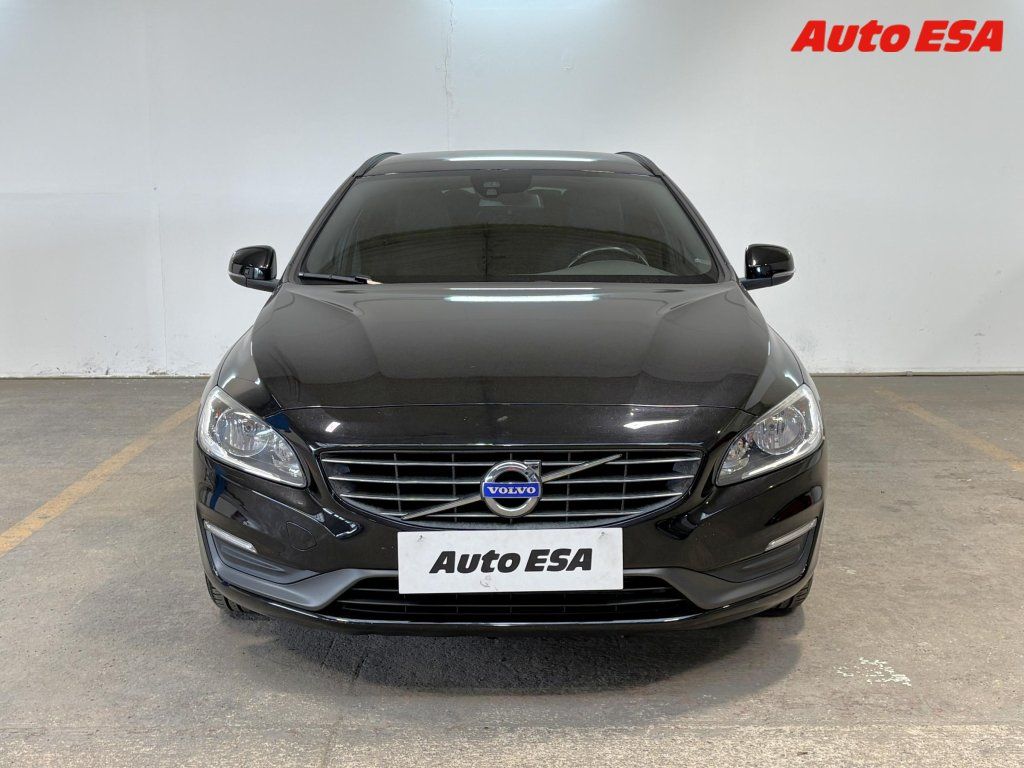 Volvo V60, 1.6 D2 - fotka 2