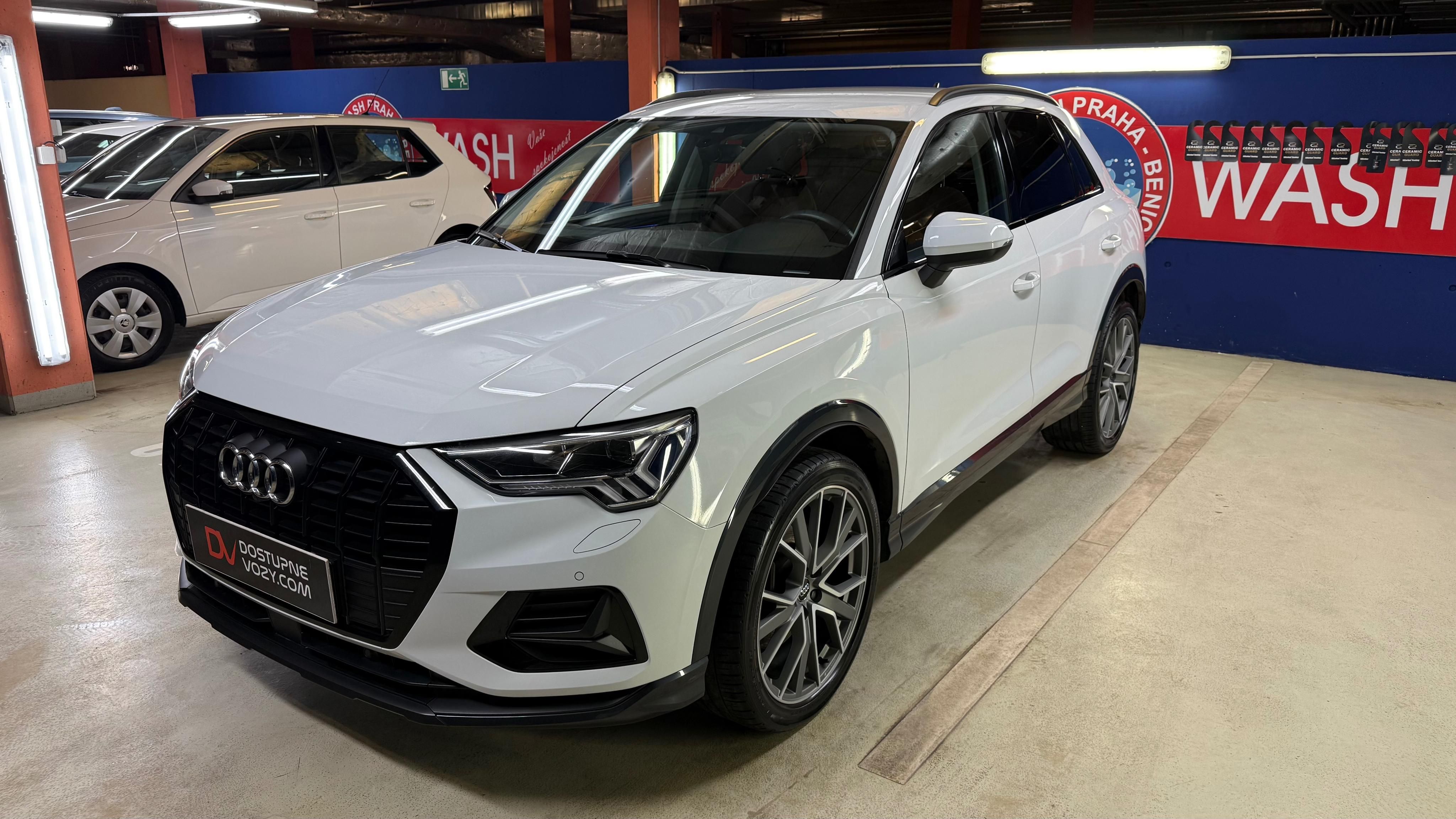 Audi Q3, 1majitel/nebouraná/Sline/Čr - fotka 3