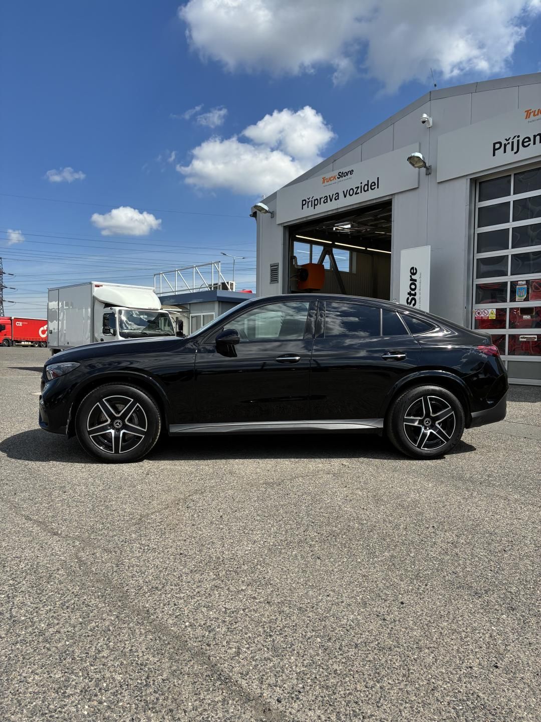 Mercedes-Benz GLC, 220d 4MATIC kupé - fotka 4