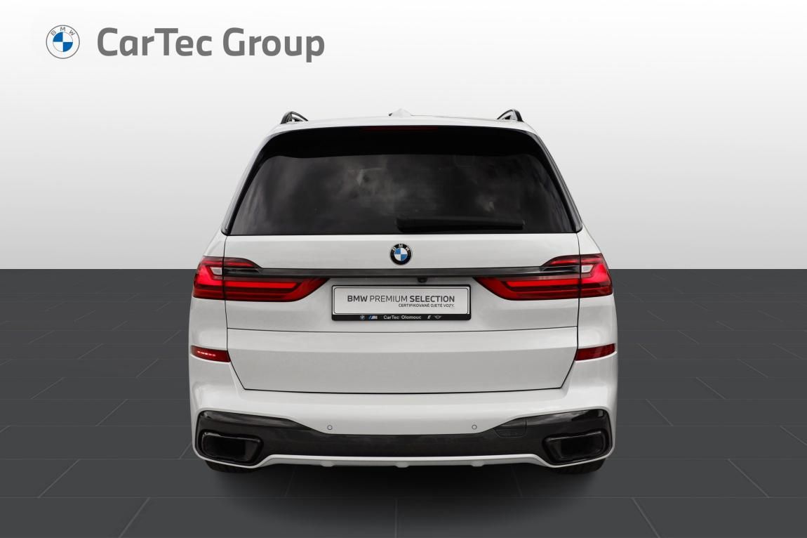 BMW X7, M50d - fotka 4
