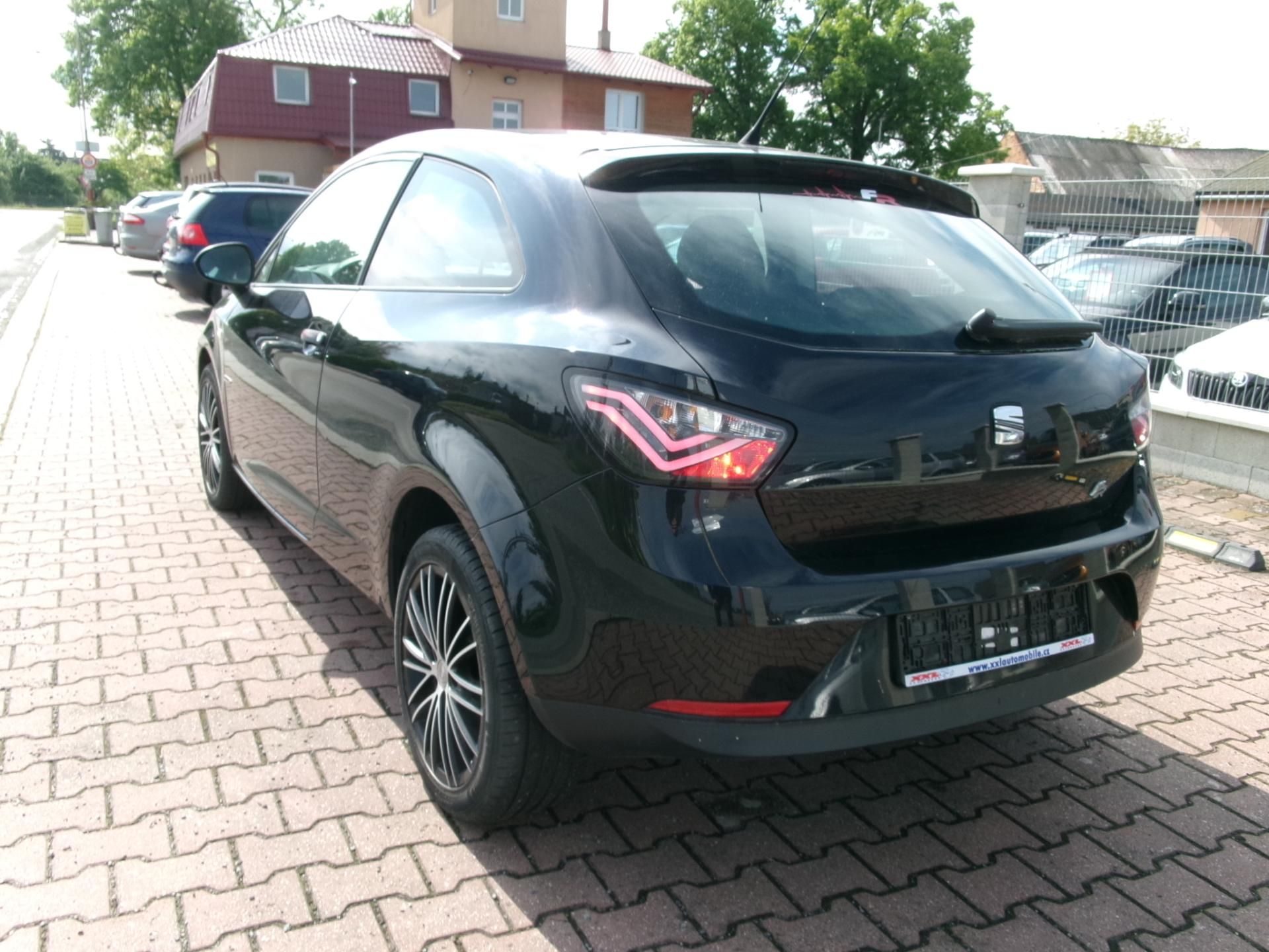 Seat Ibiza, 1,6TDI KLIMA BT USB TEMP - fotka 6