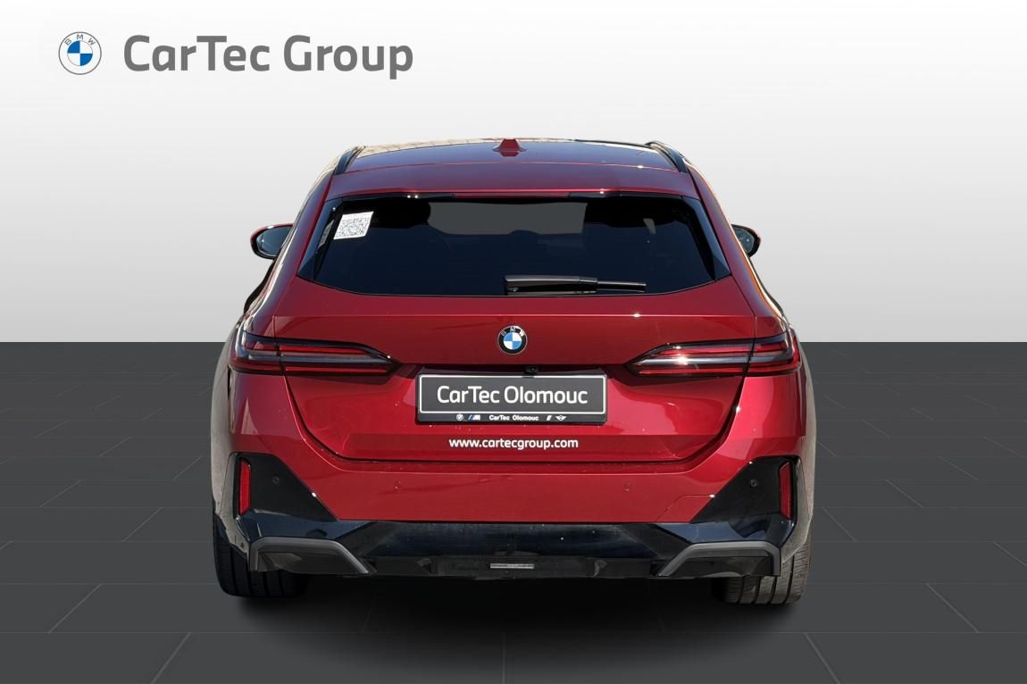 BMW Řada 5, 540d xDrive Touring - fotka 4