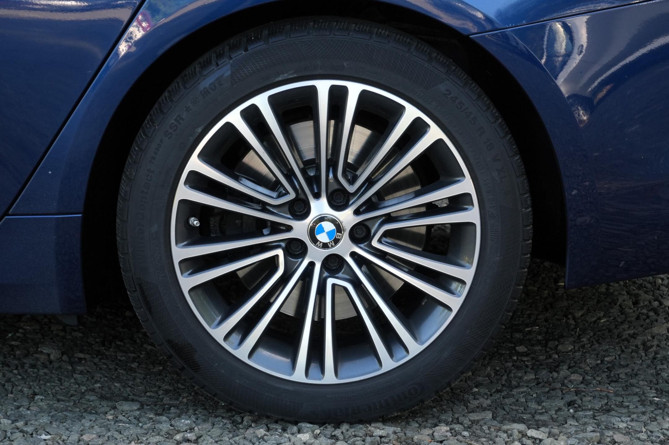 BMW Řada 5, 530d xDrive, Kamera, ČR, Hi-Fi - fotka 5