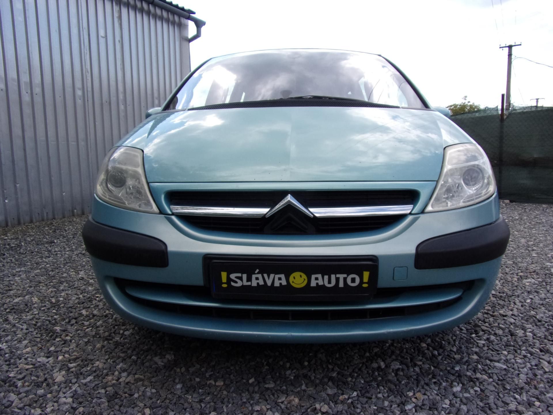 Citroën C8, 2.2HDi 94kW 278000KM 7MÍST - fotka 2
