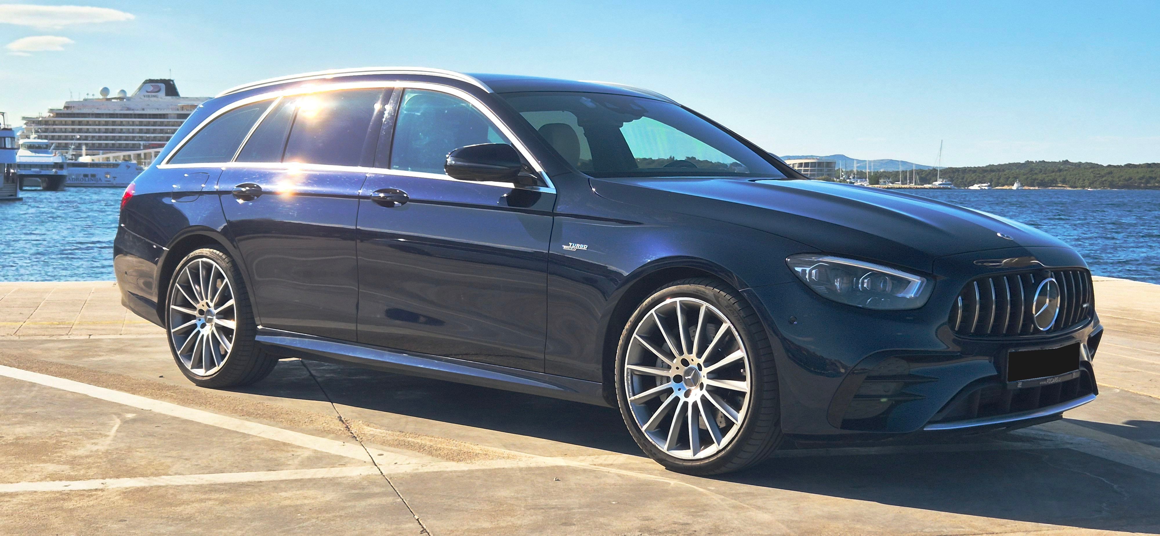 Mercedes-Benz Třídy E, 53 AMG 4M+ T - fotka 2