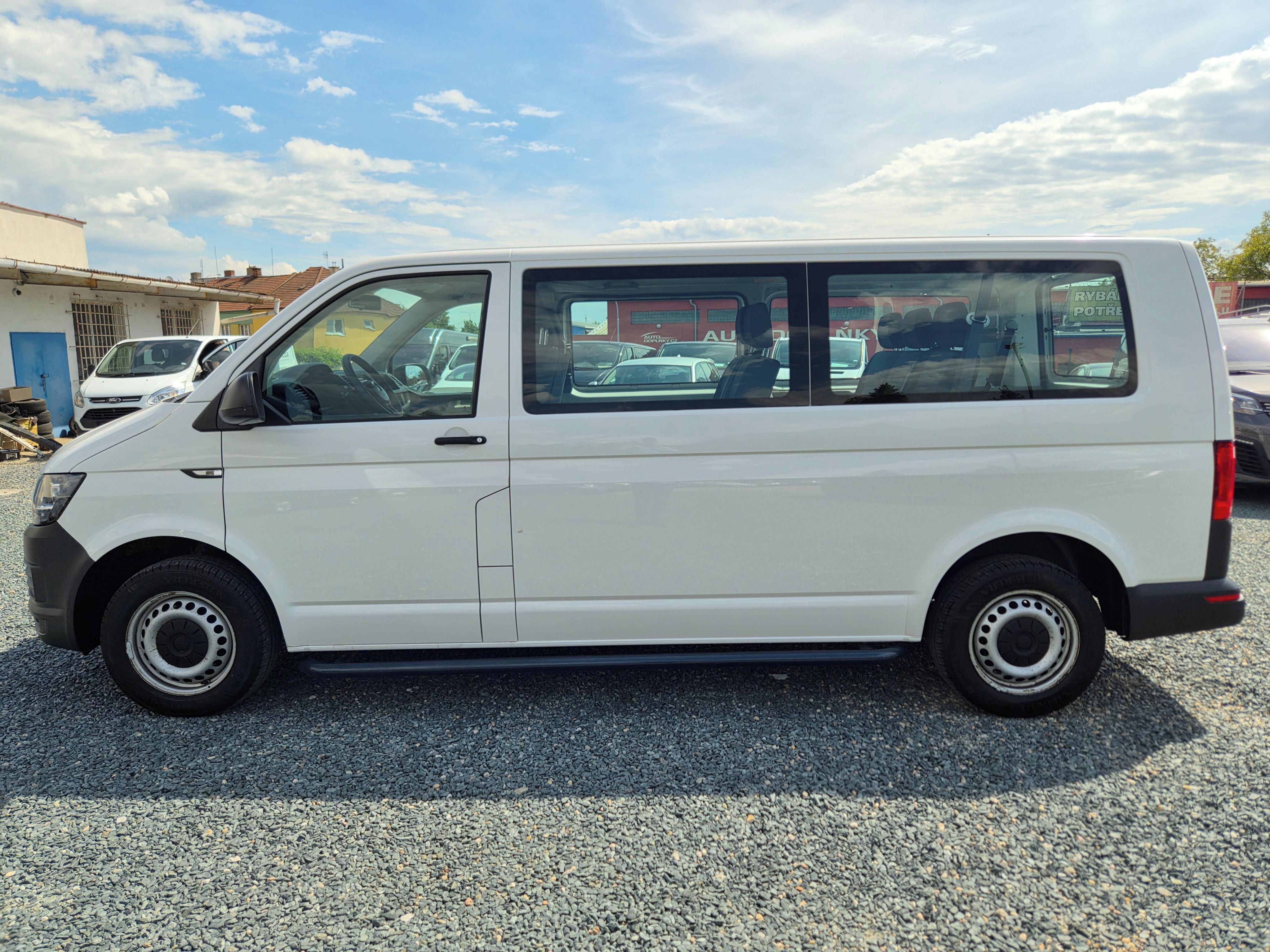 Volkswagen Transporter, T6 2.0TDI 8MÍST LONG PoServisu - fotka 4